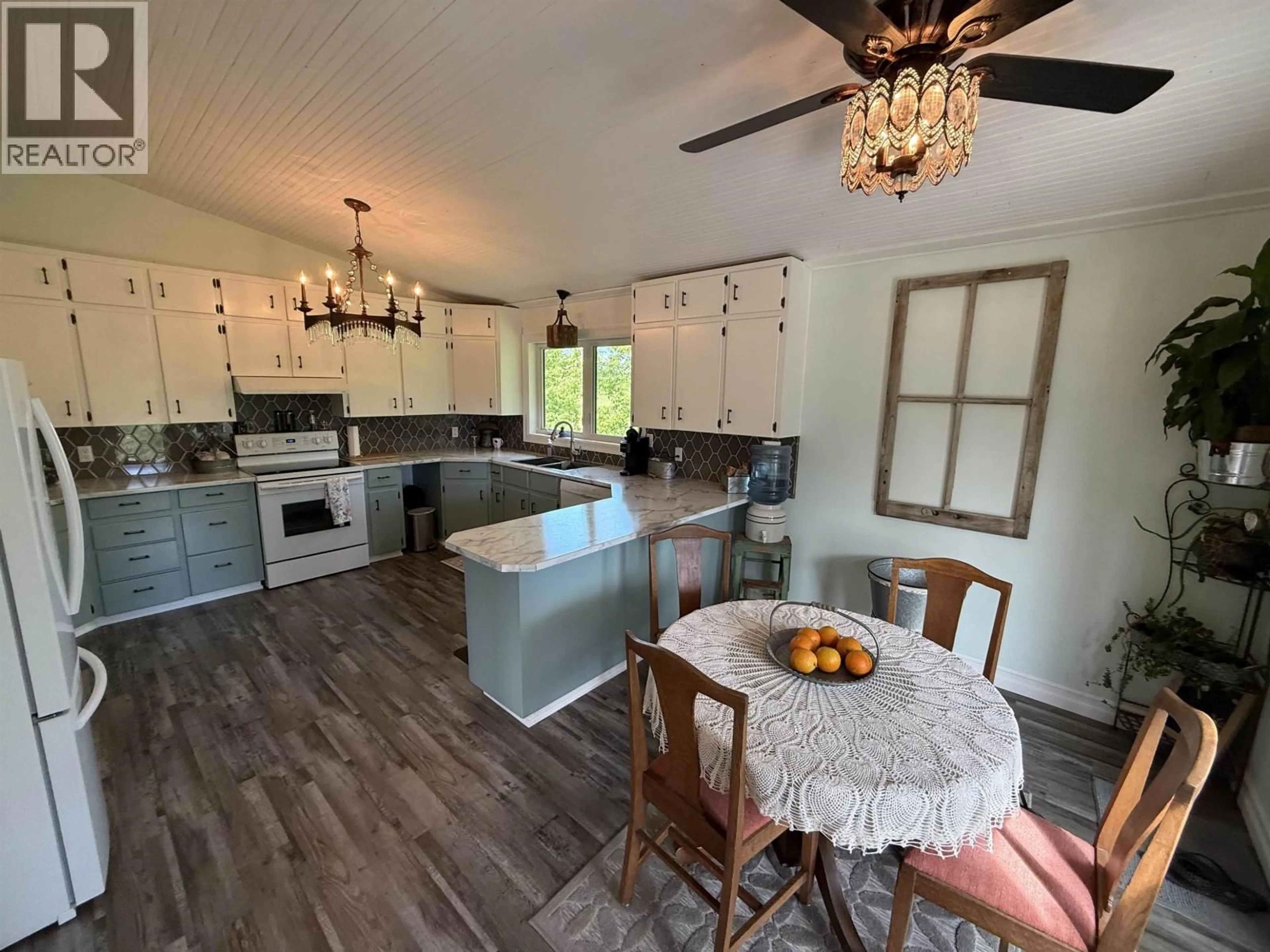 Open concept kitchen, unknown for 6417 NORTH PINE ROAD, Fort St. John British Columbia V0C2A0