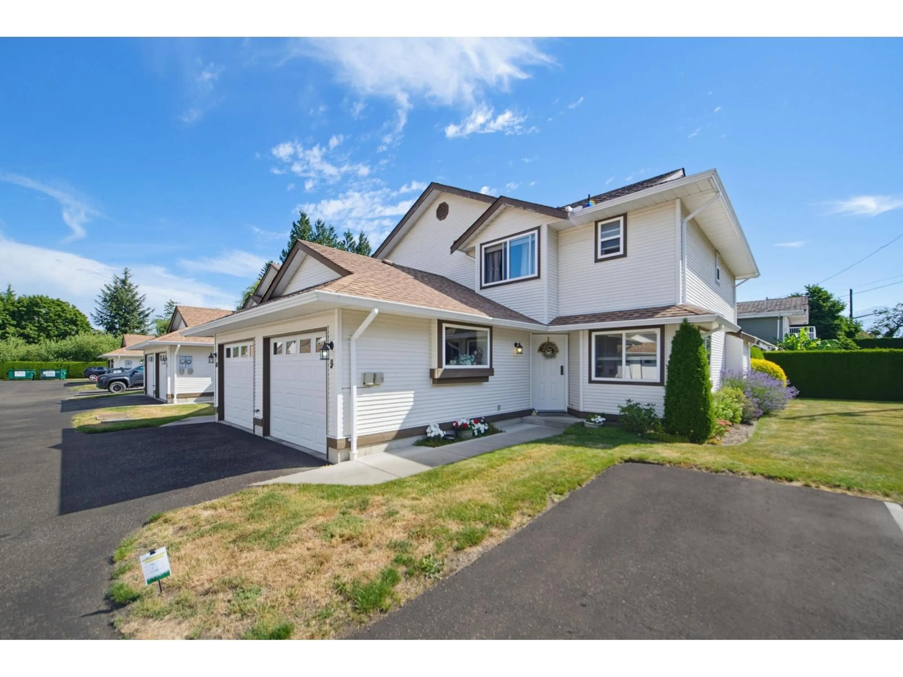 Home with vinyl exterior material, street for 9 - 46349 CESSNA DRIVE, Chilliwack British Columbia V2P1A7