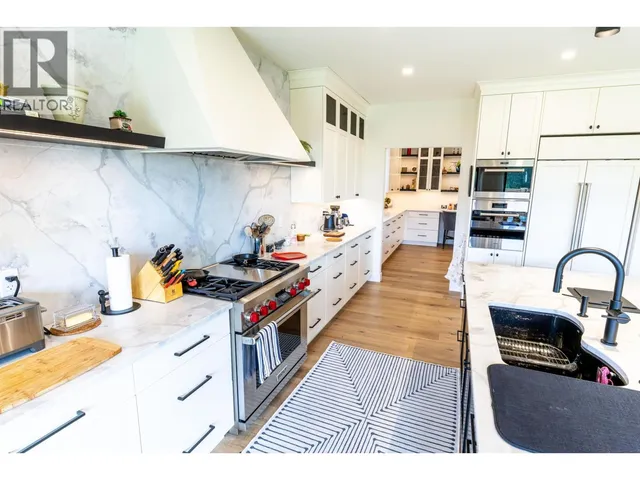 11229 112 AVENUE, Fort St. John 5