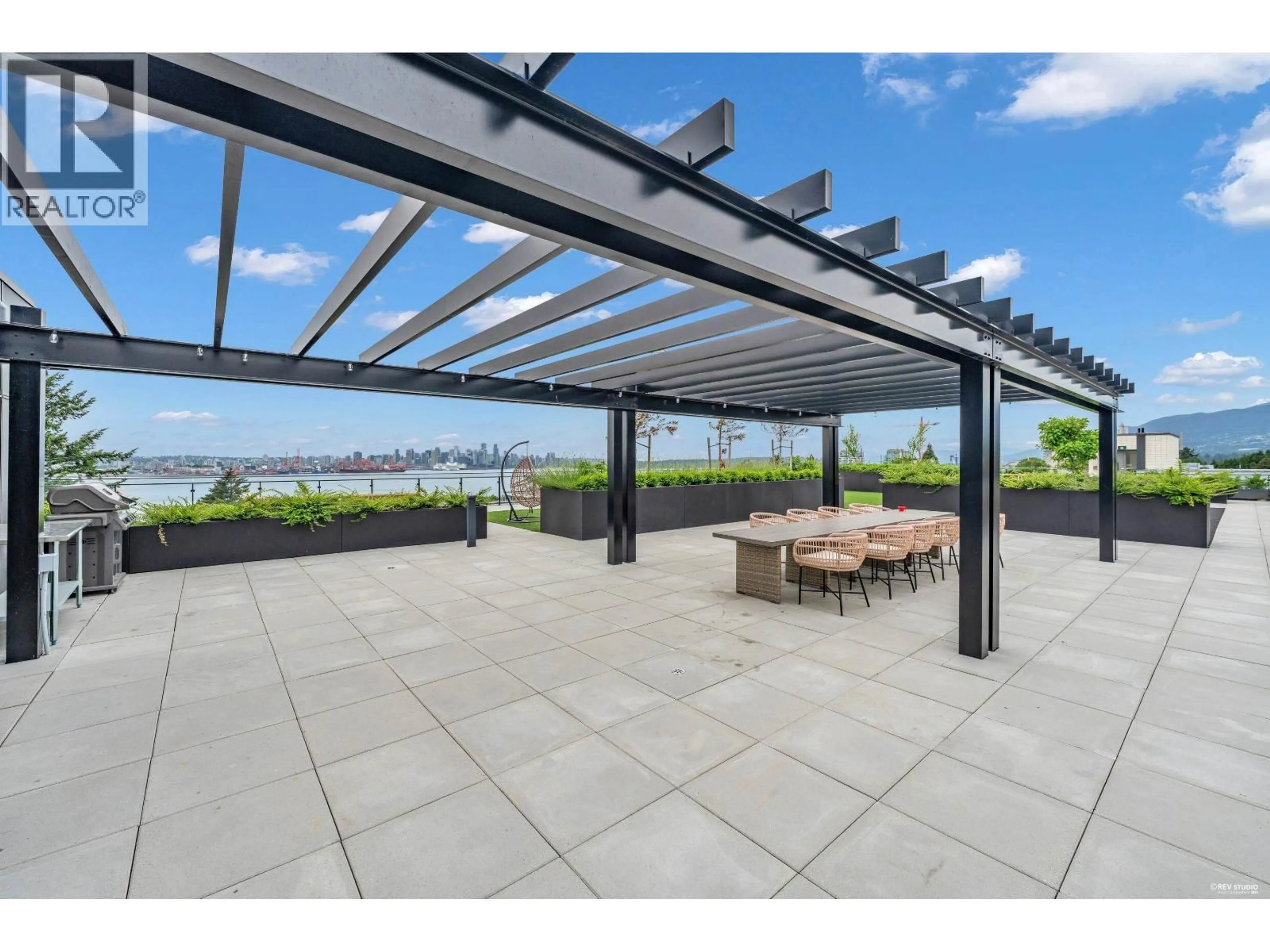 Patio, water/lake/river/ocean view for 510 - 422 3RD STREET, North Vancouver British Columbia V7L0K1