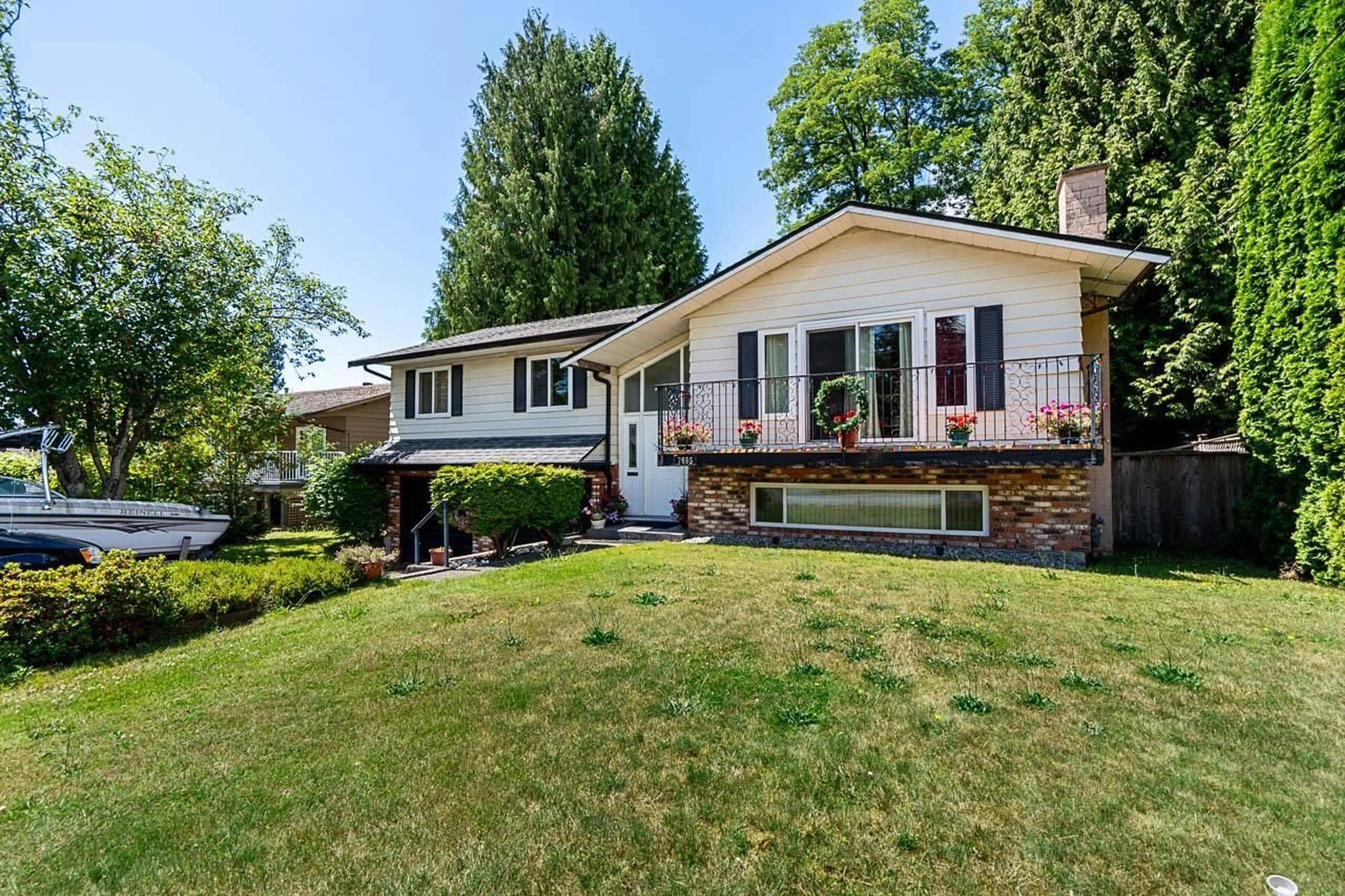 Home with vinyl exterior material, street for 7695 115A STREET, Delta British Columbia V4C5R1