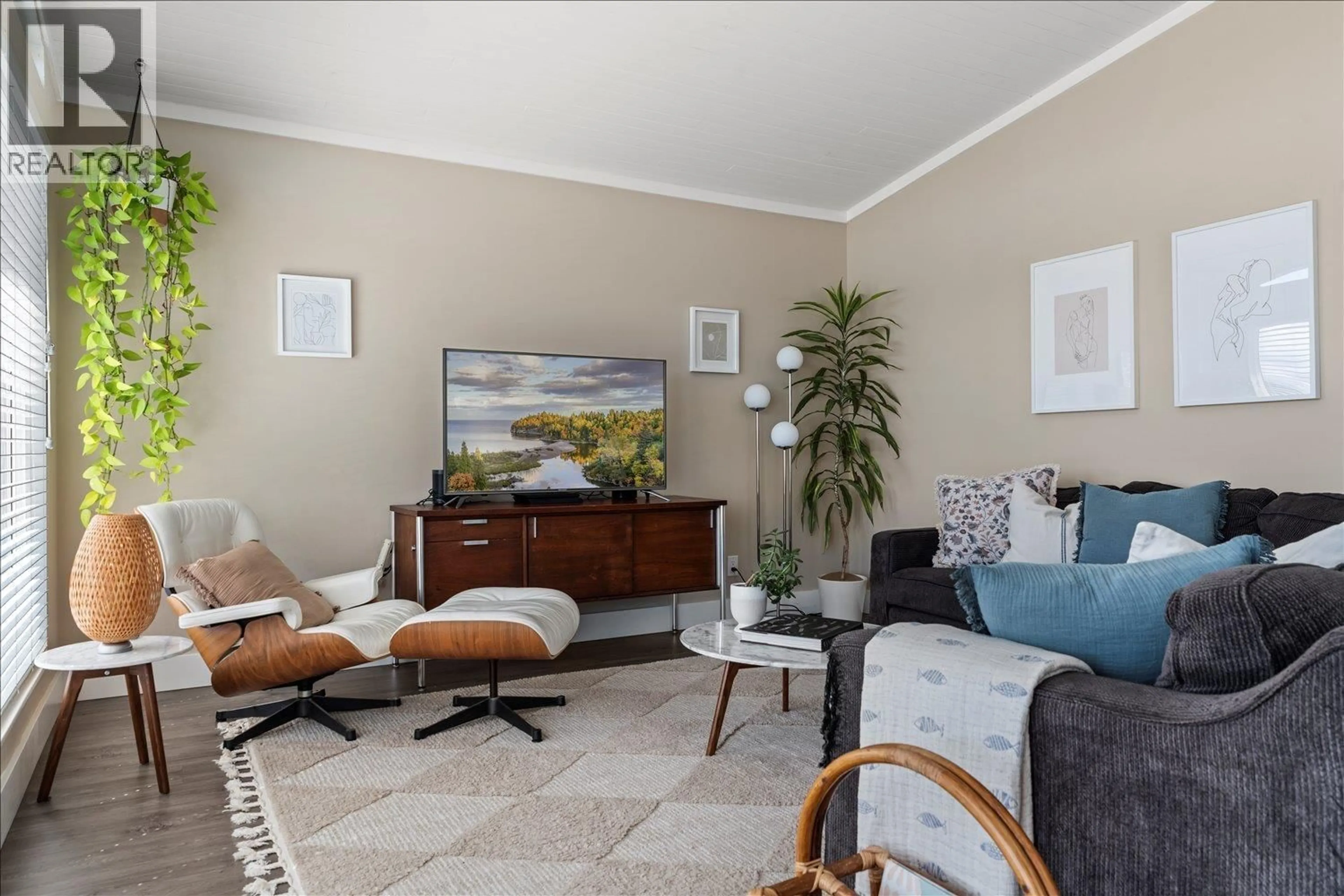 Living room with furniture, unknown for 18844 120B AVENUE, Pitt Meadows British Columbia V3Y1W2
