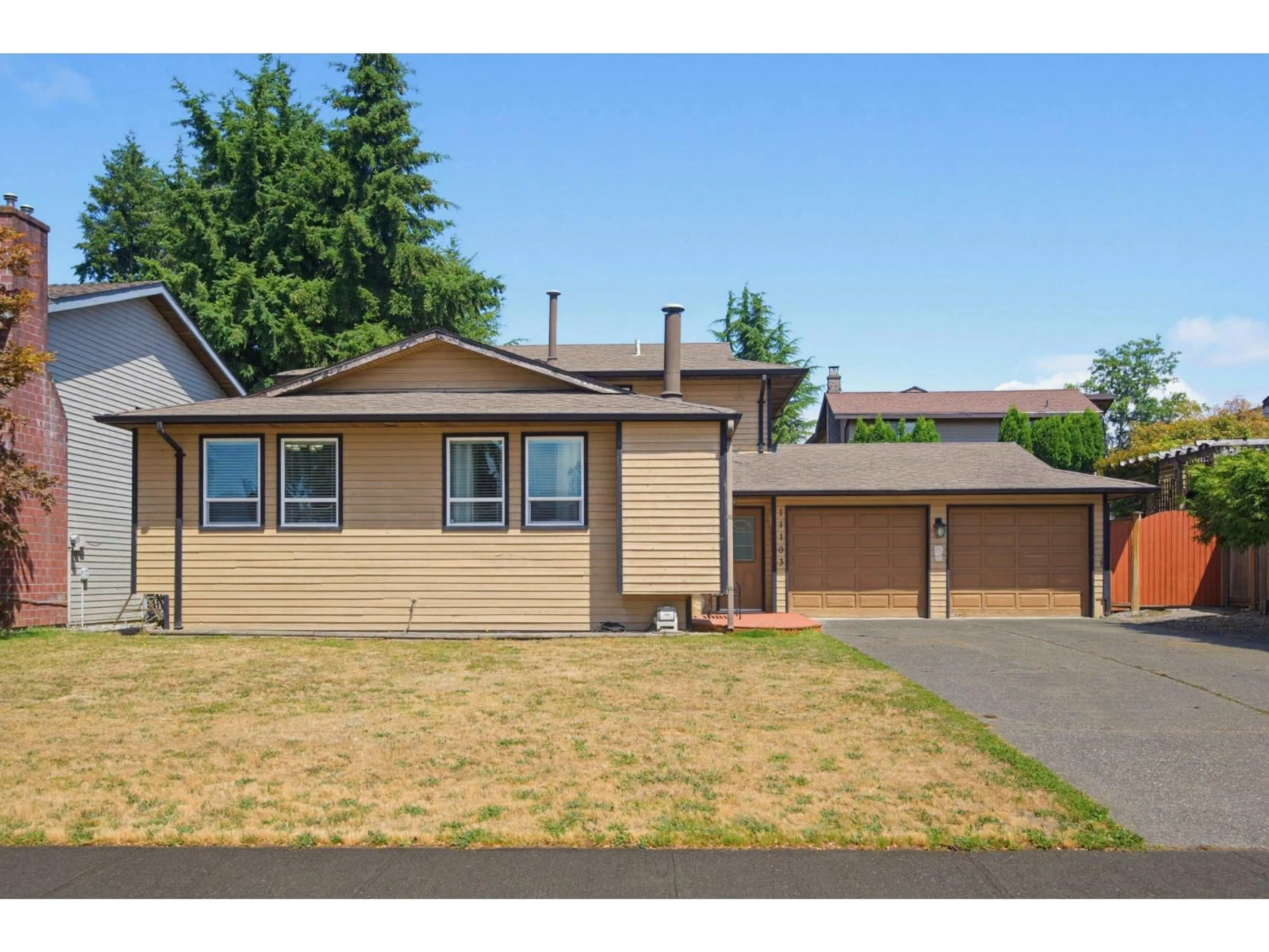 Home with vinyl exterior material, street for 11103 SCARBOROUGH DRIVE, Delta British Columbia V4C7S1