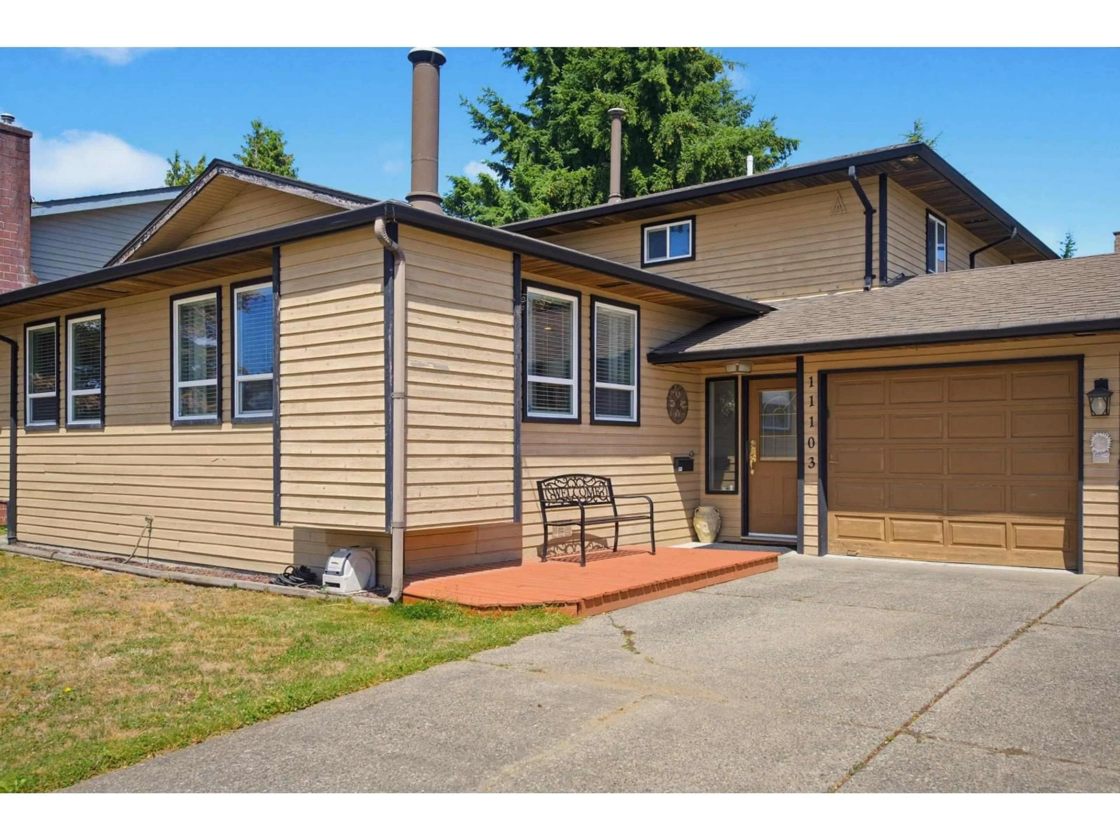 Home with vinyl exterior material, street for 11103 SCARBOROUGH DRIVE, Delta British Columbia V4C7S1