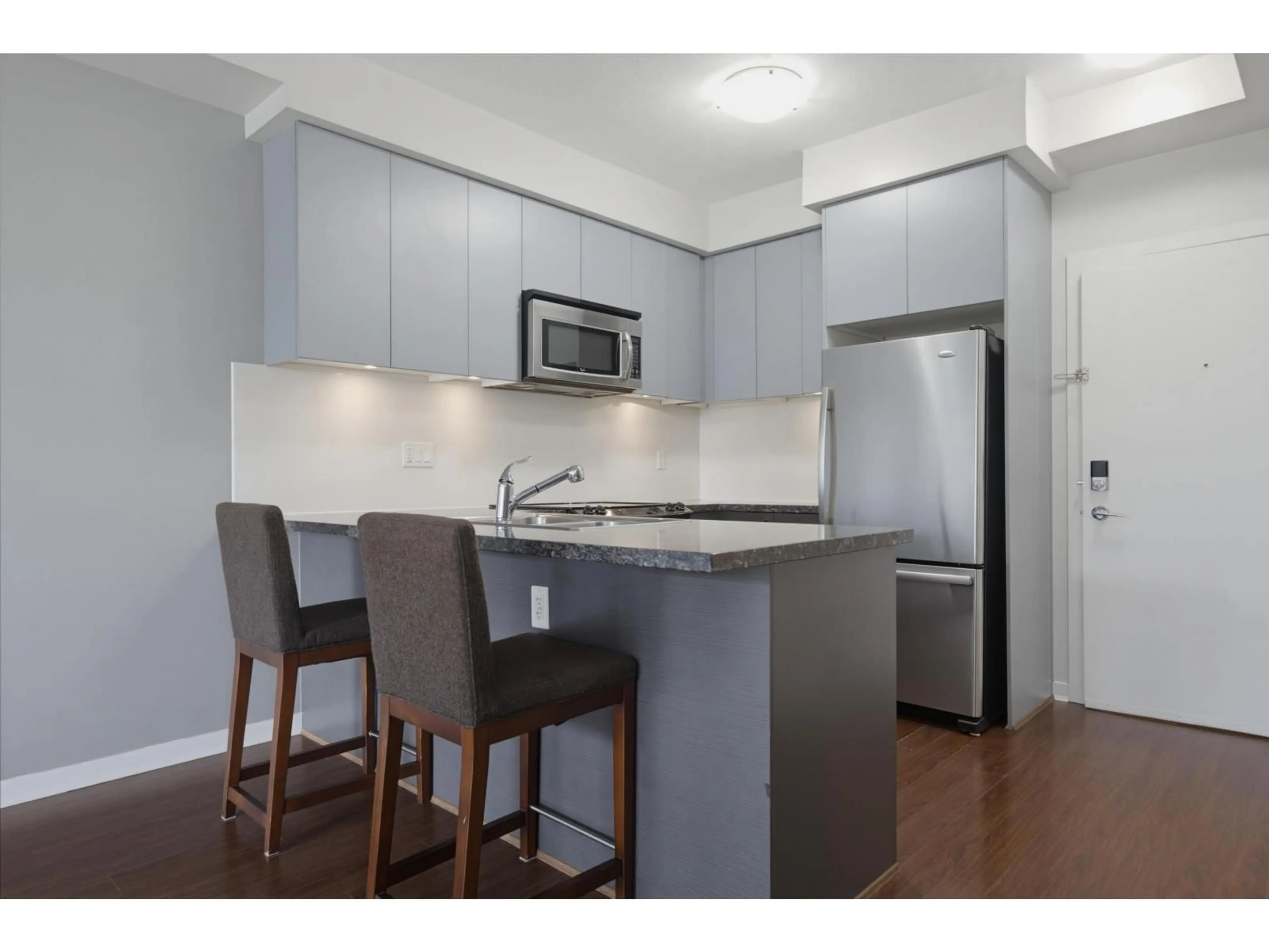 Standard kitchen, unknown for 110 - 6430 194 STREET, Surrey British Columbia V4N6J7