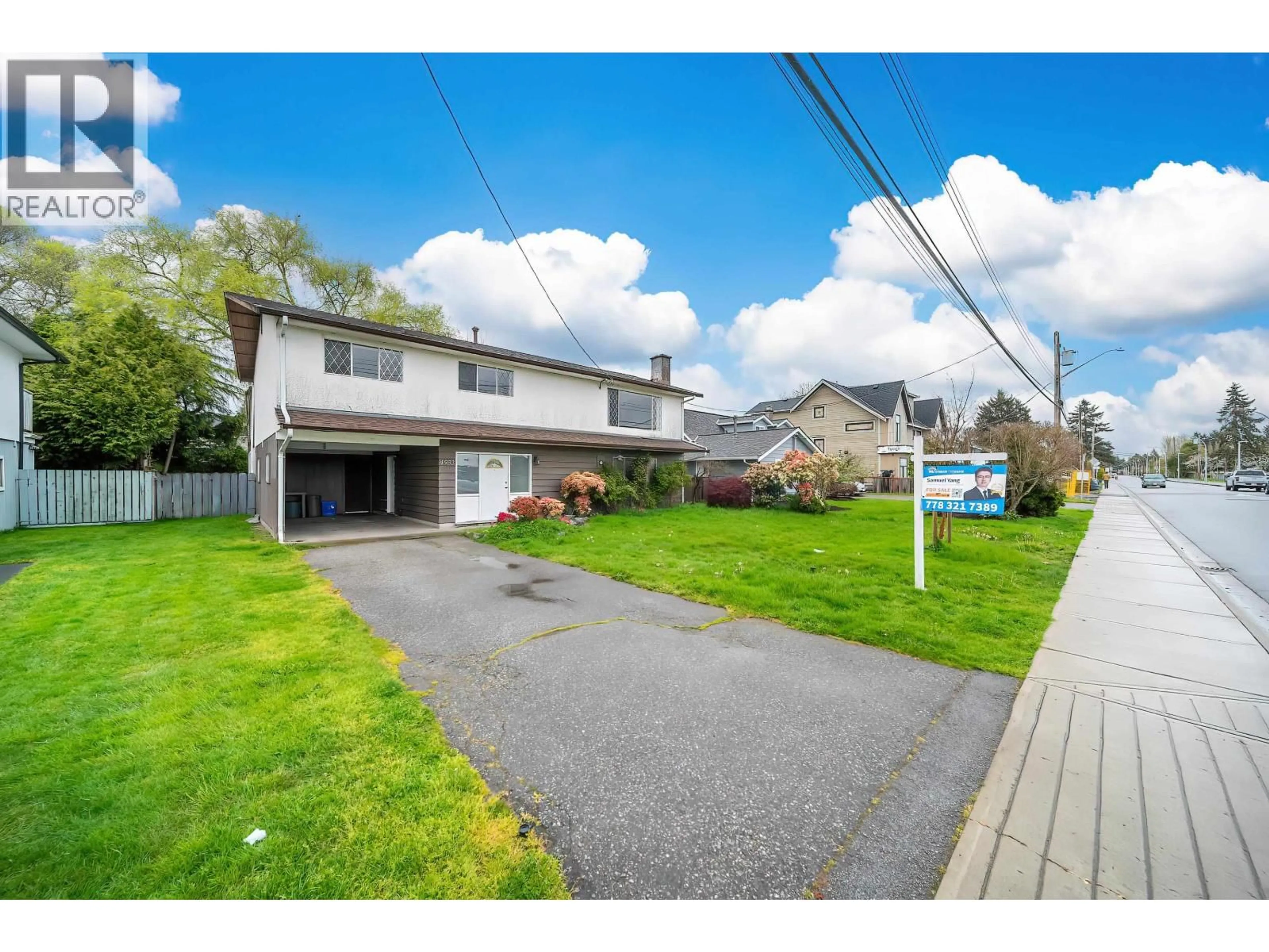 A pic from outside/outdoor area/front of a property/back of a property/a pic from drone, street for 4933 44 AVENUE, Delta British Columbia V4K1B9