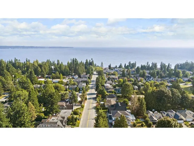 209 - 13585 16 AVENUE, Surrey 3