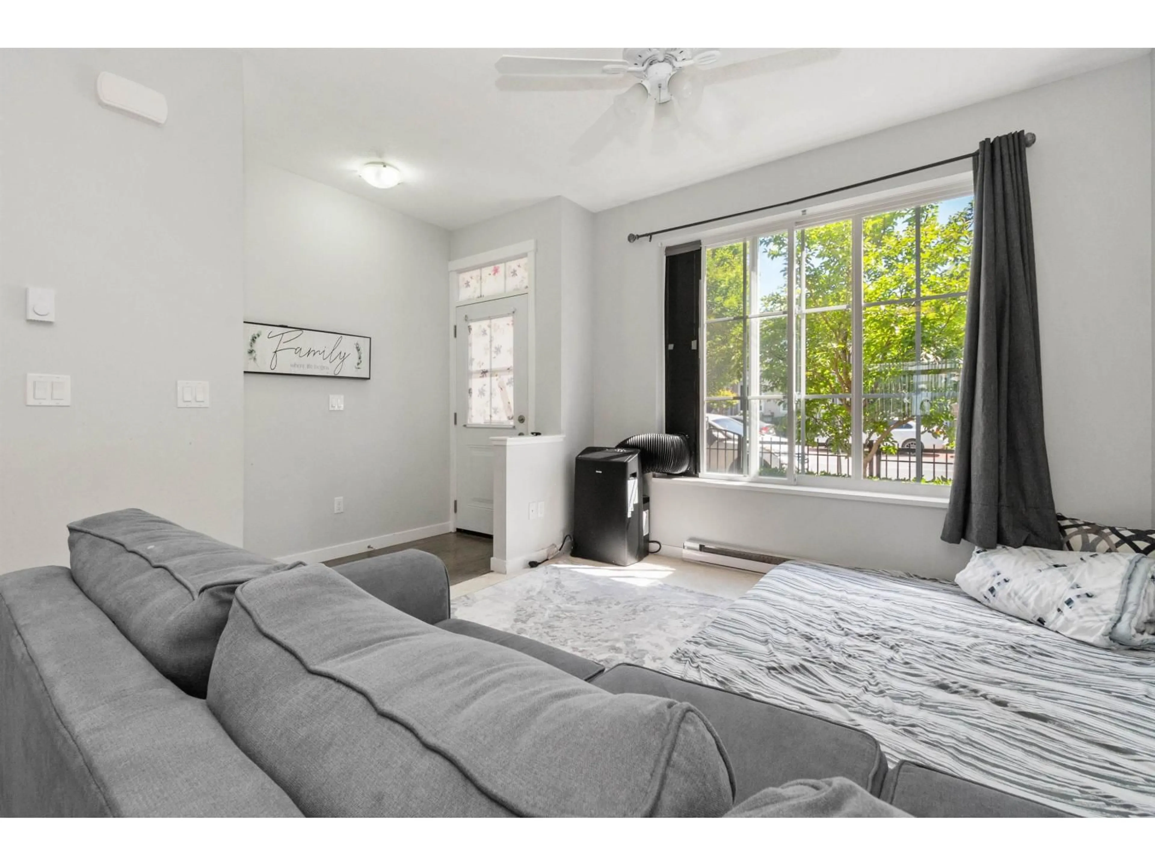 A pic of a room for 15 - 30989 WESTRIDGE PLACE, Abbotsford British Columbia V2T0E7