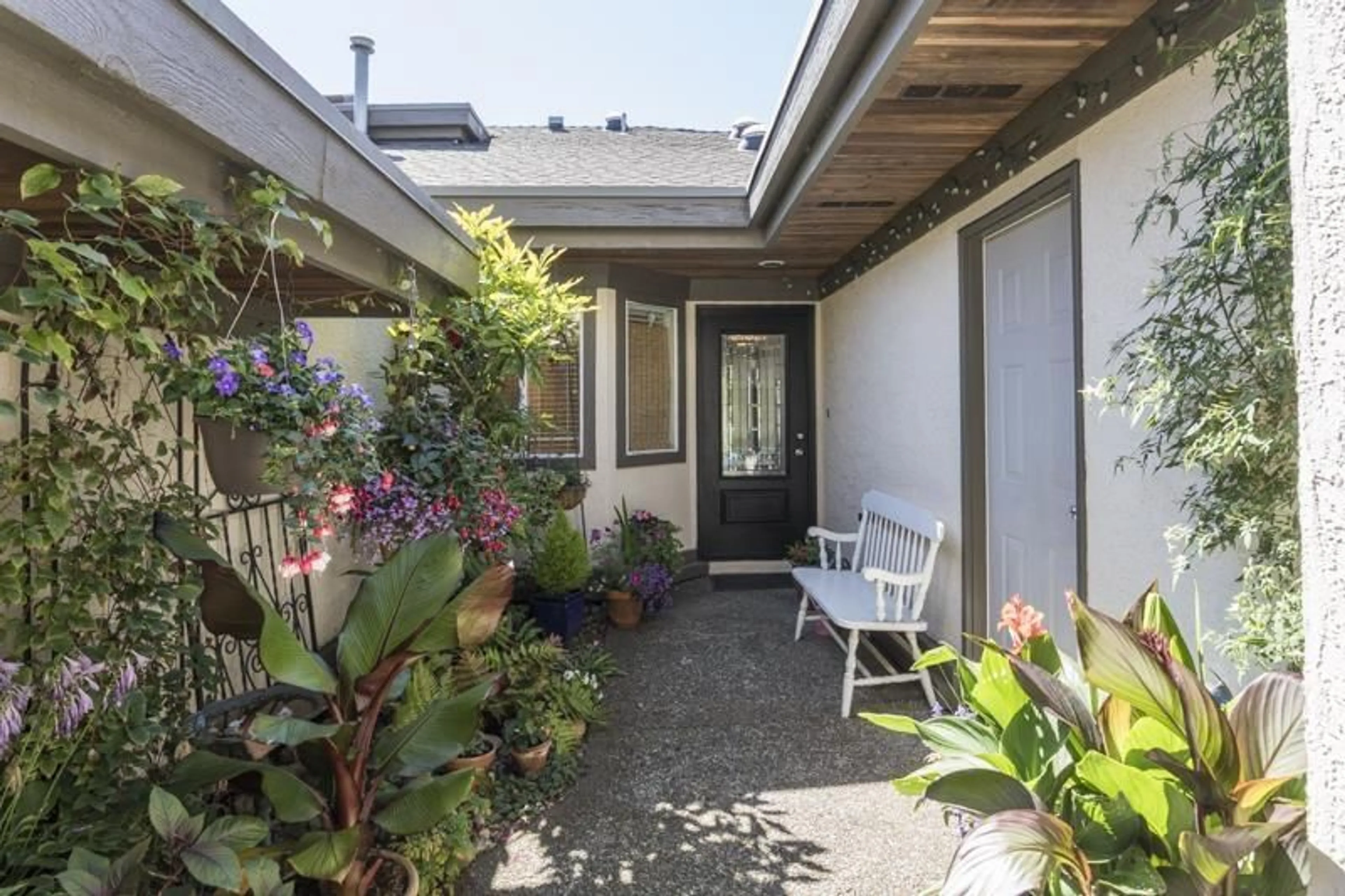 Patio, street for 4 - 12975 17 AVENUE, Surrey British Columbia V4A8T3