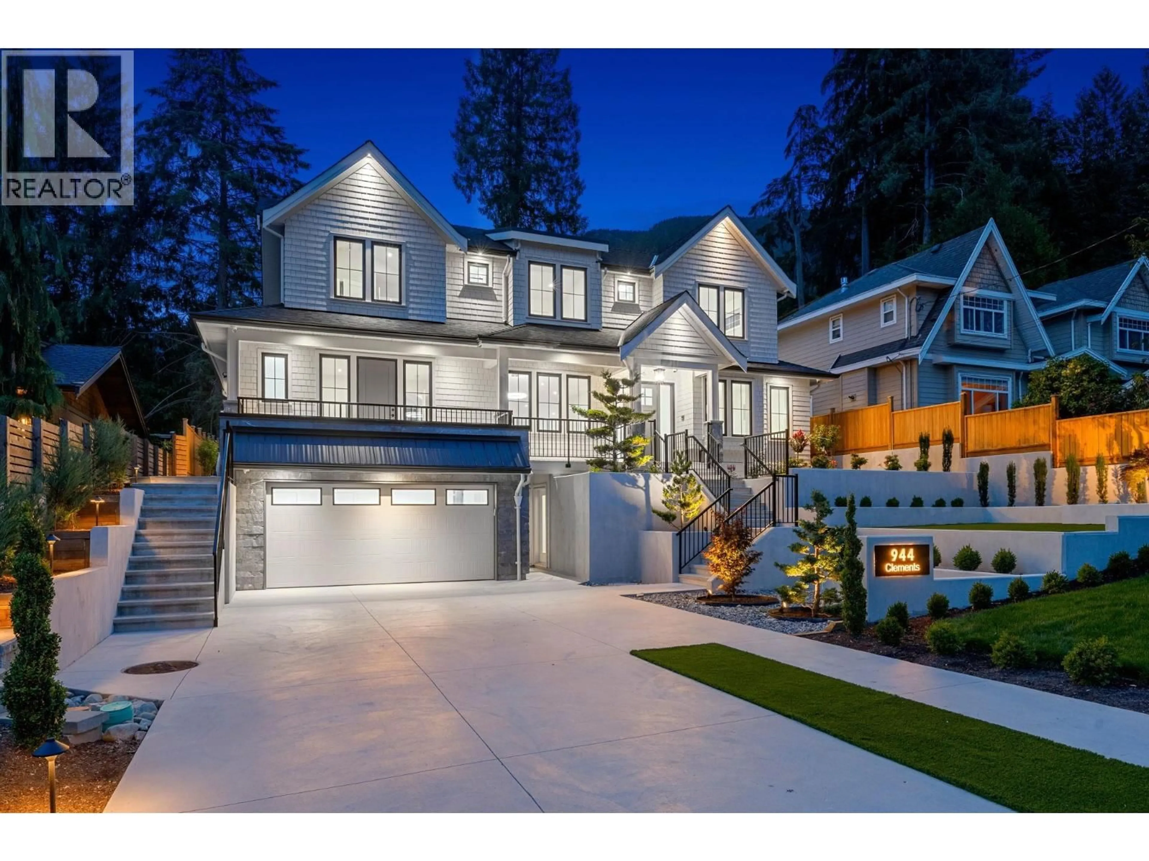 Home with vinyl exterior material, street for 944 CLEMENTS AVENUE, North Vancouver British Columbia V7R2K7