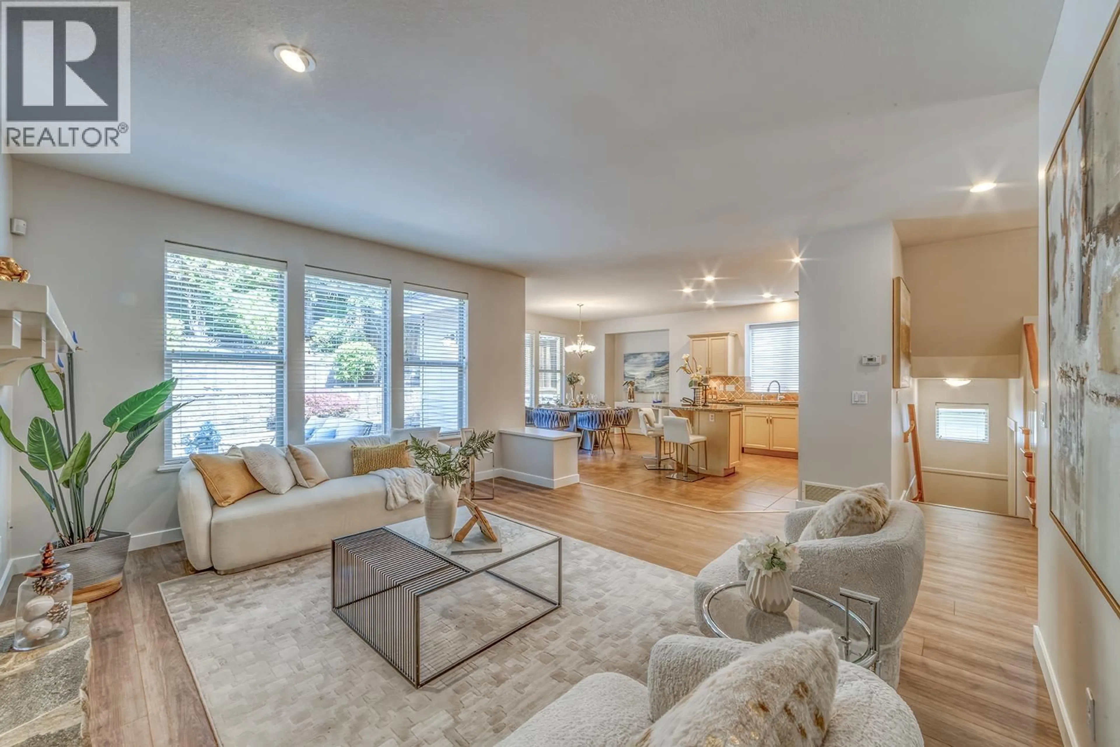 Living room with furniture, unknown for 123 MAPLE DRIVE, Port Moody British Columbia V3H0A7