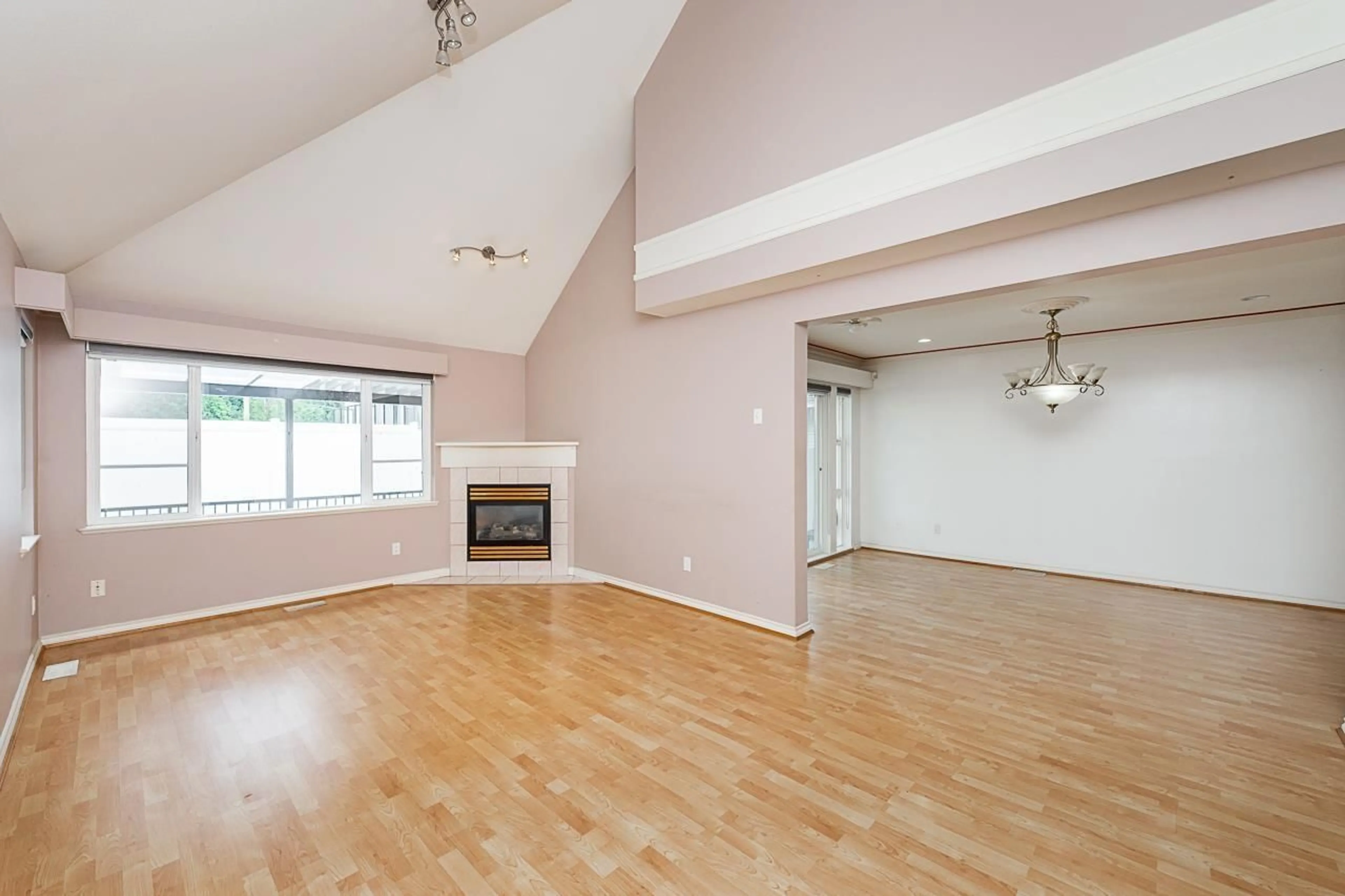 A pic of a room for 59 - 13918 58 AVENUE, Surrey British Columbia V3X3N8