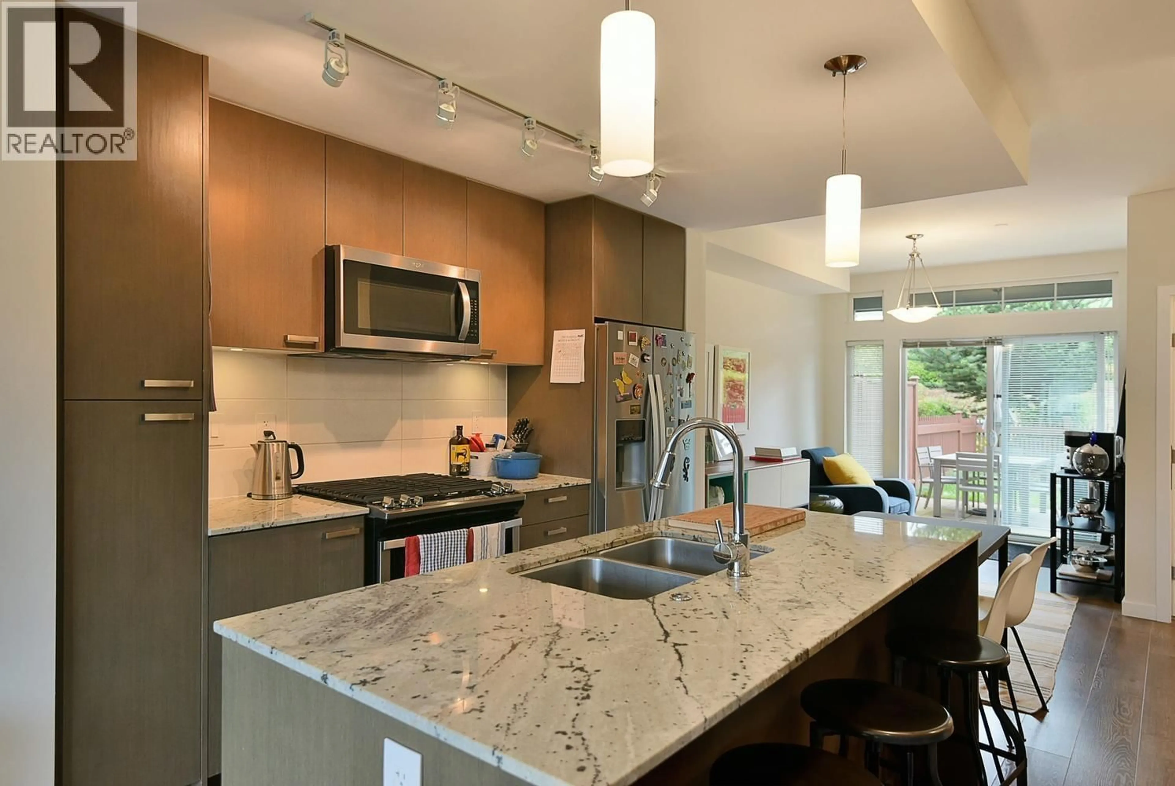 Open concept kitchen, ceramic/tile floor for 5964 OLDMILL LANE, Sechelt British Columbia V7Z0S2