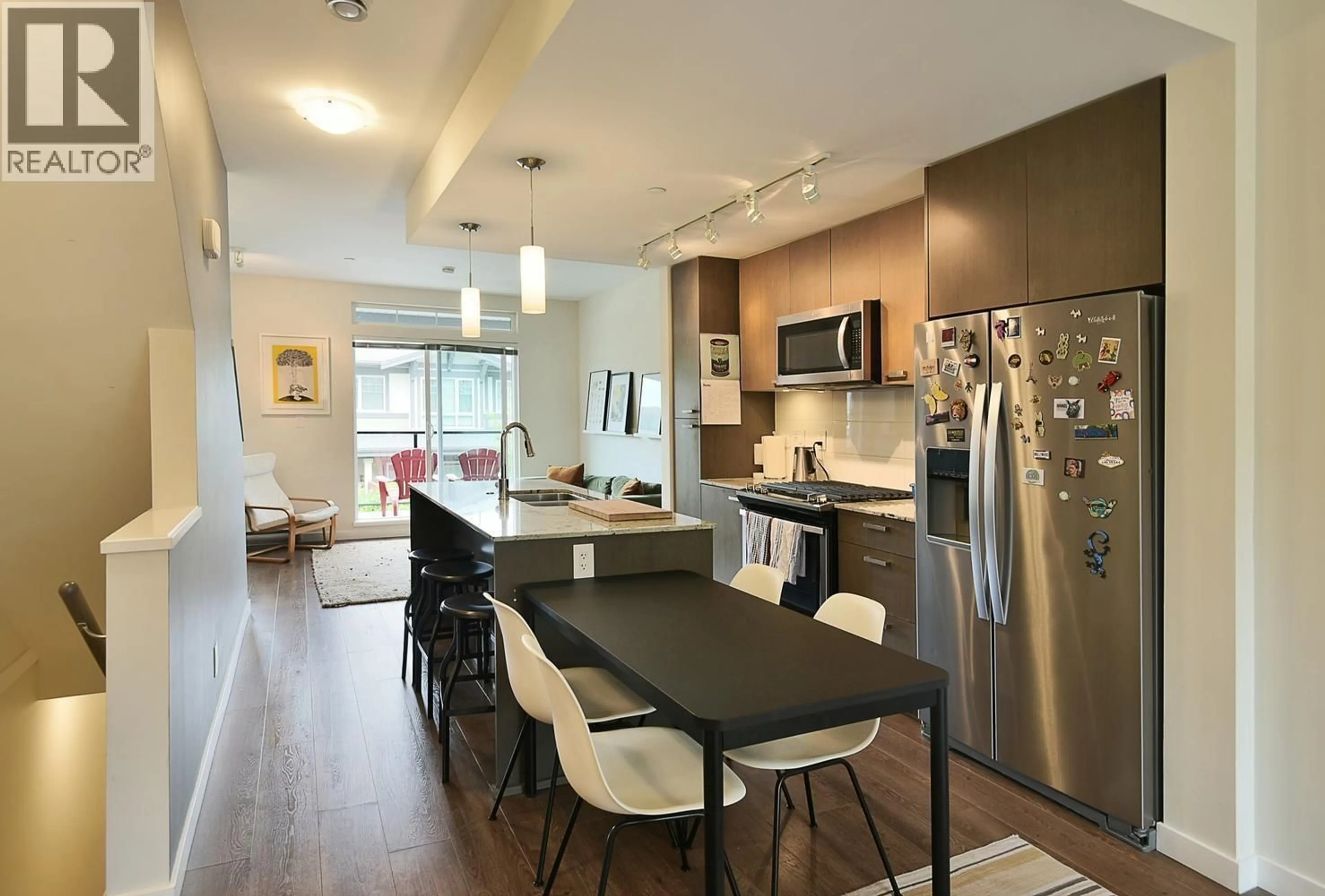 Open concept kitchen, unknown for 5964 OLDMILL LANE, Sechelt British Columbia V7Z0S2
