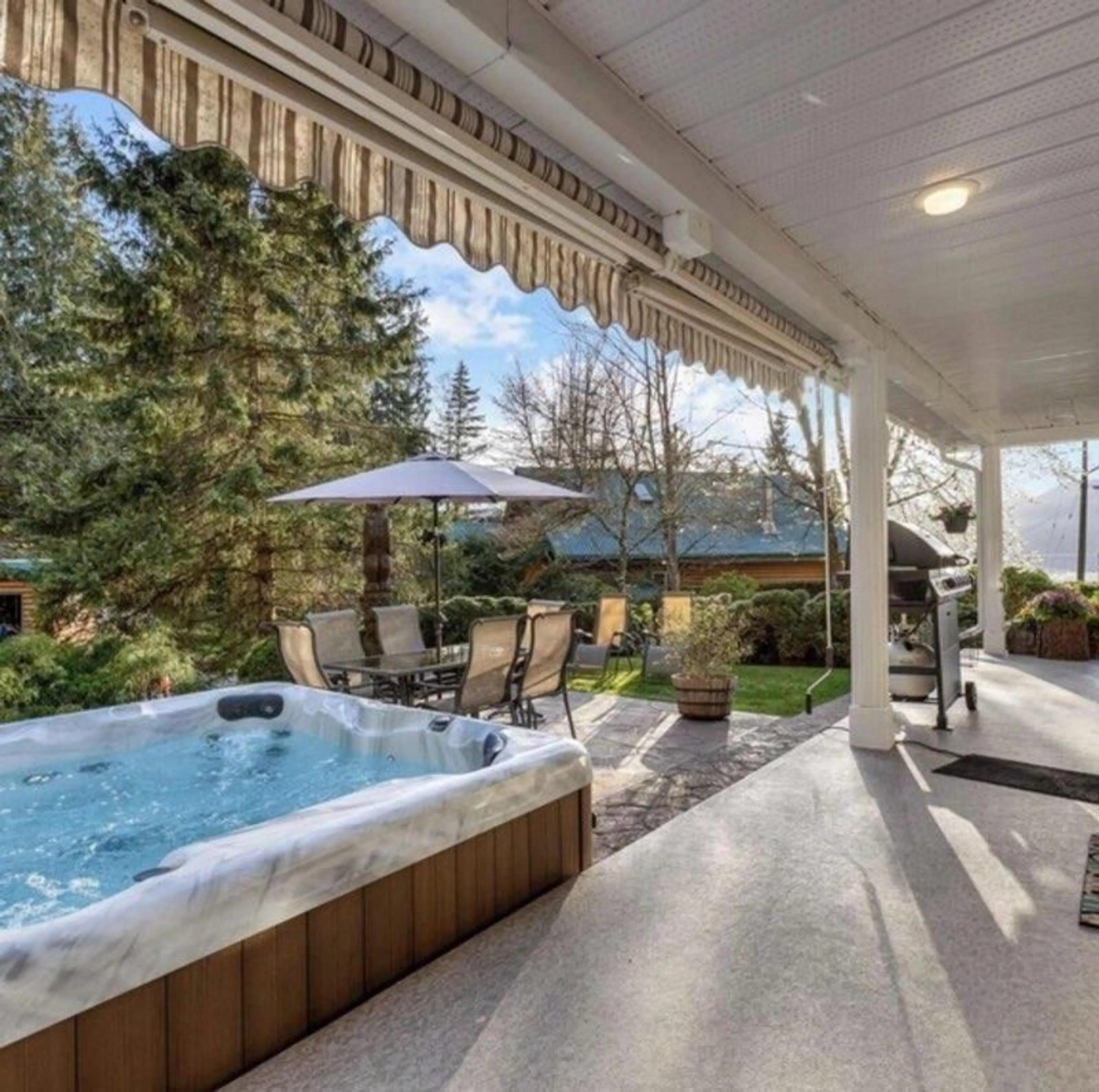 Patio, water/lake/river/ocean view for 7388 ROCKWELL PLACE, Harrison Hot Springs British Columbia V0M1A0