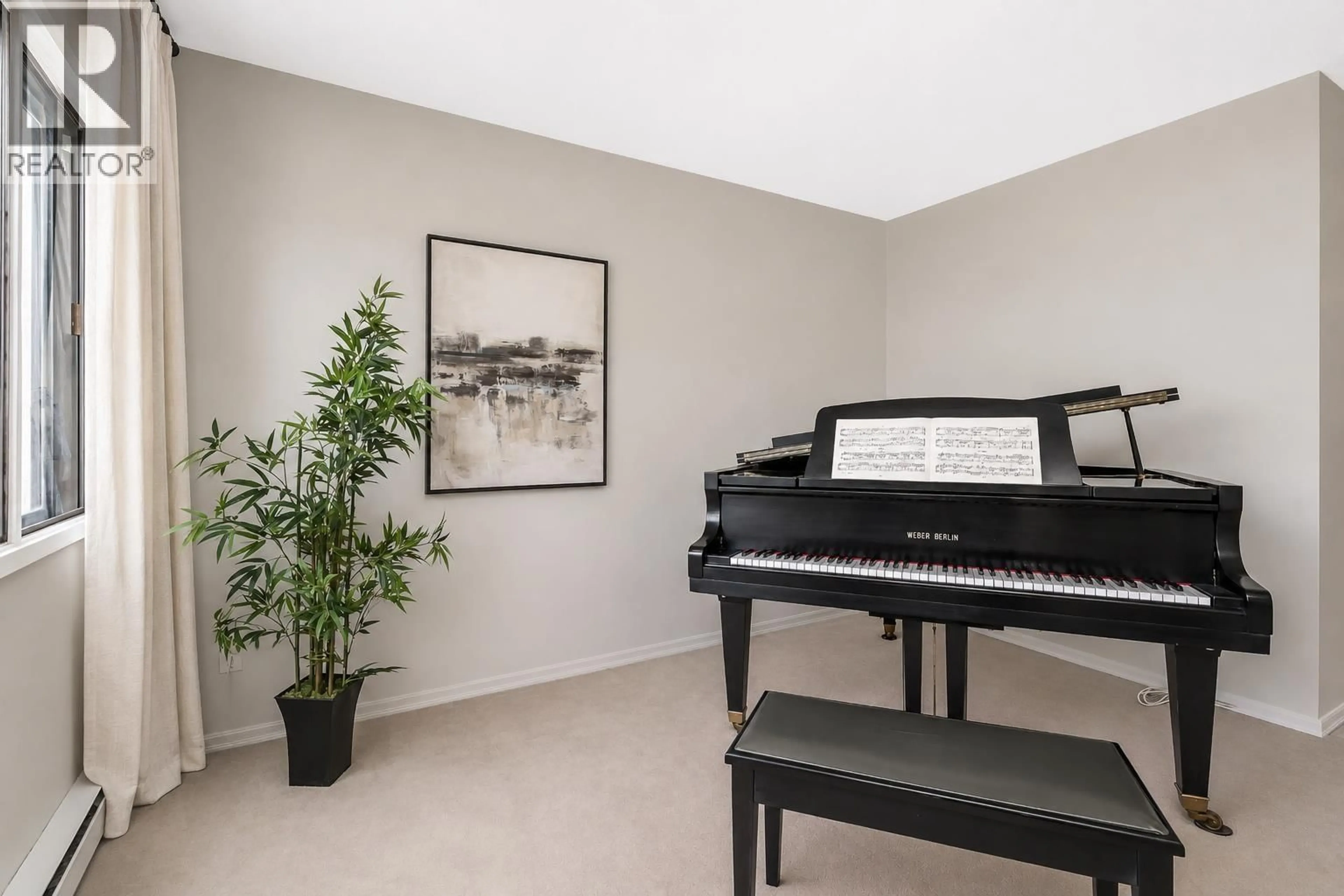 A pic of a room for 8 - 7371 MONTECITO DRIVE, Burnaby British Columbia V5A1R4