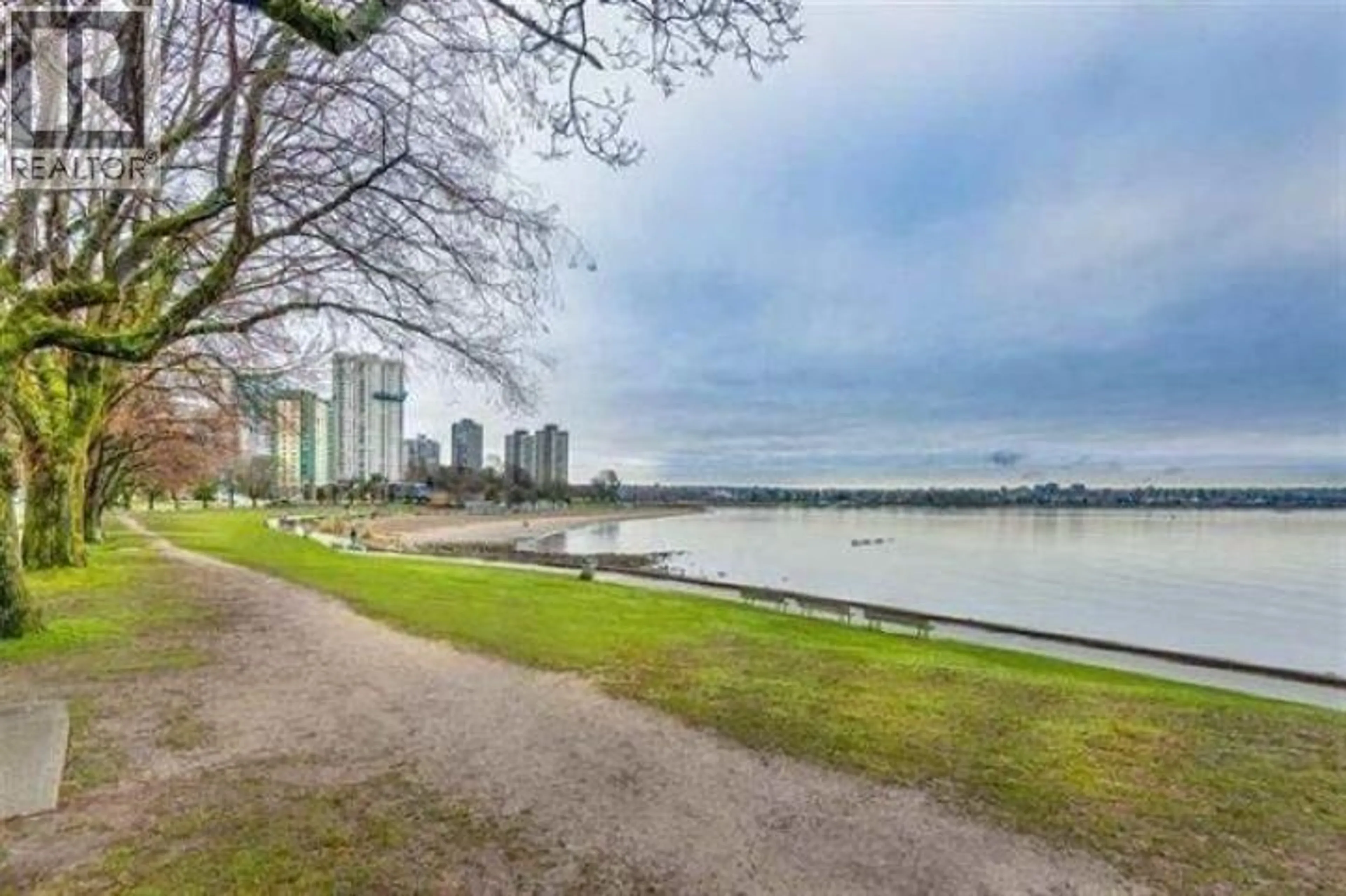 Patio, water/lake/river/ocean view for 503 - 1995 BEACH AVENUE, Vancouver British Columbia V6G2Y3