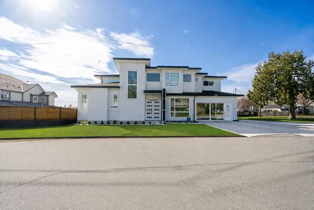 9185 139 STREET, Surrey 3