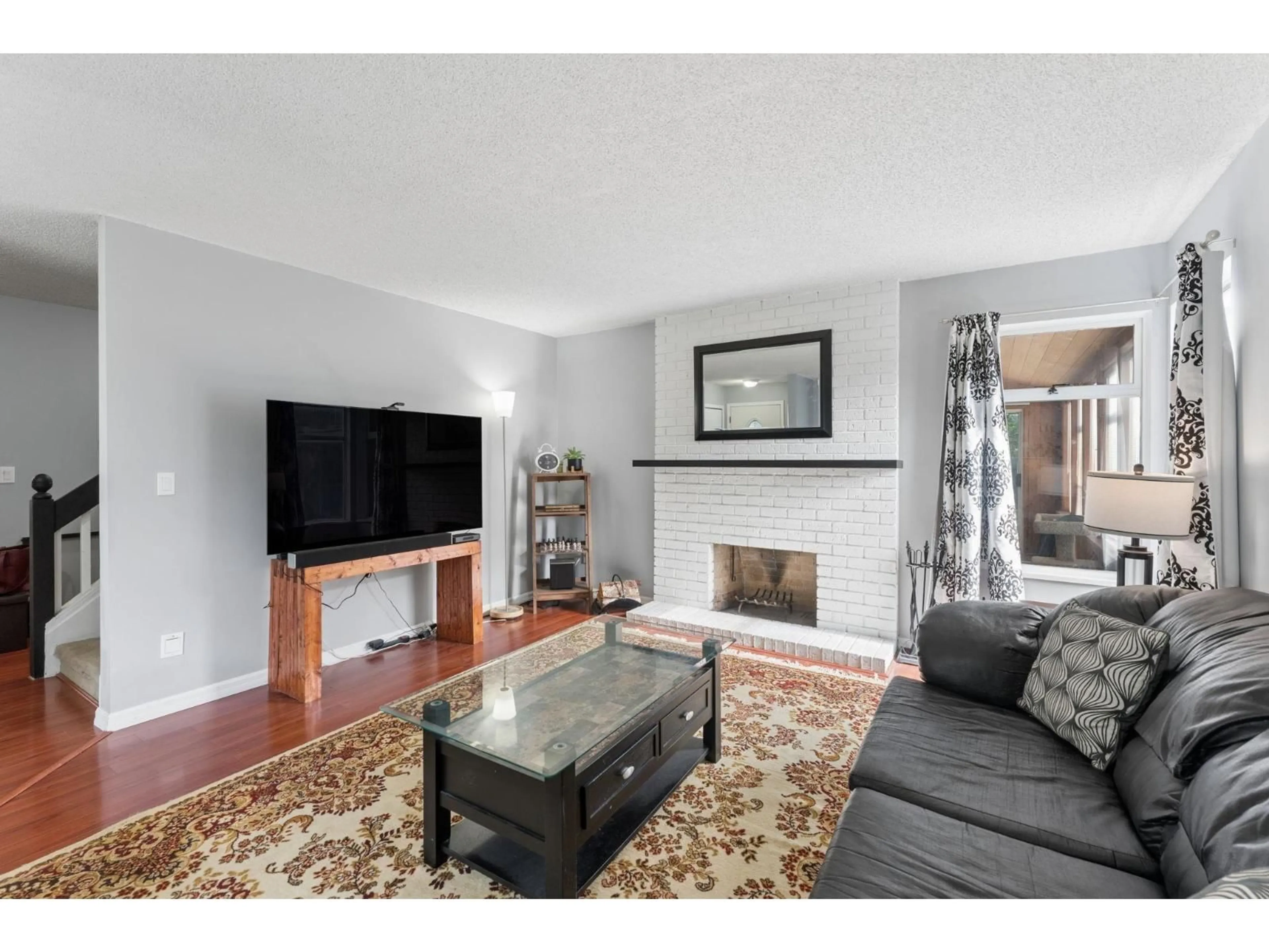 Living room with furniture, unknown for 11761 81A AVENUE, Delta British Columbia V4C7A5