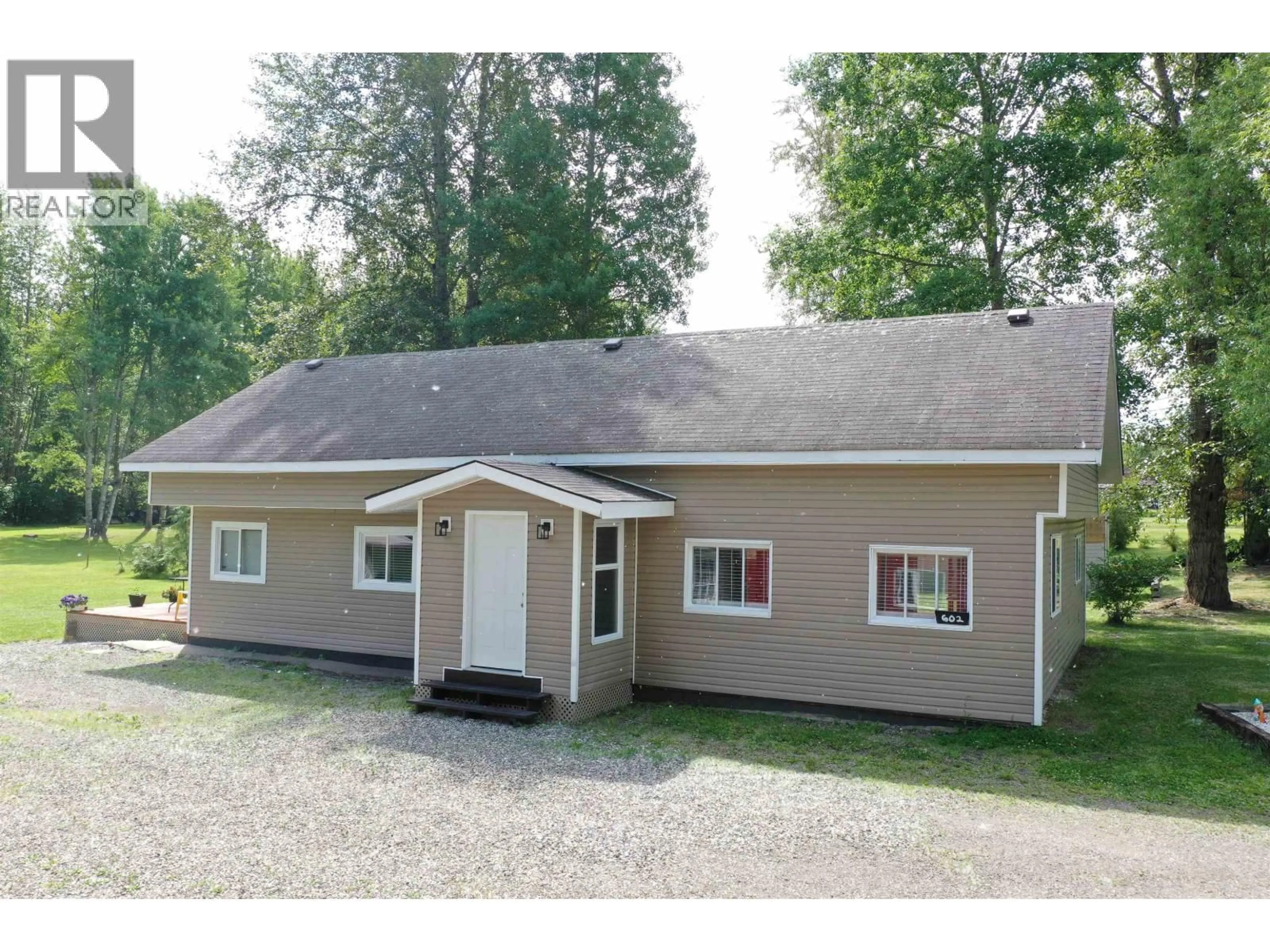 Home with vinyl exterior material, building for 602 FIR STREET, Quesnel British Columbia V2J3W2