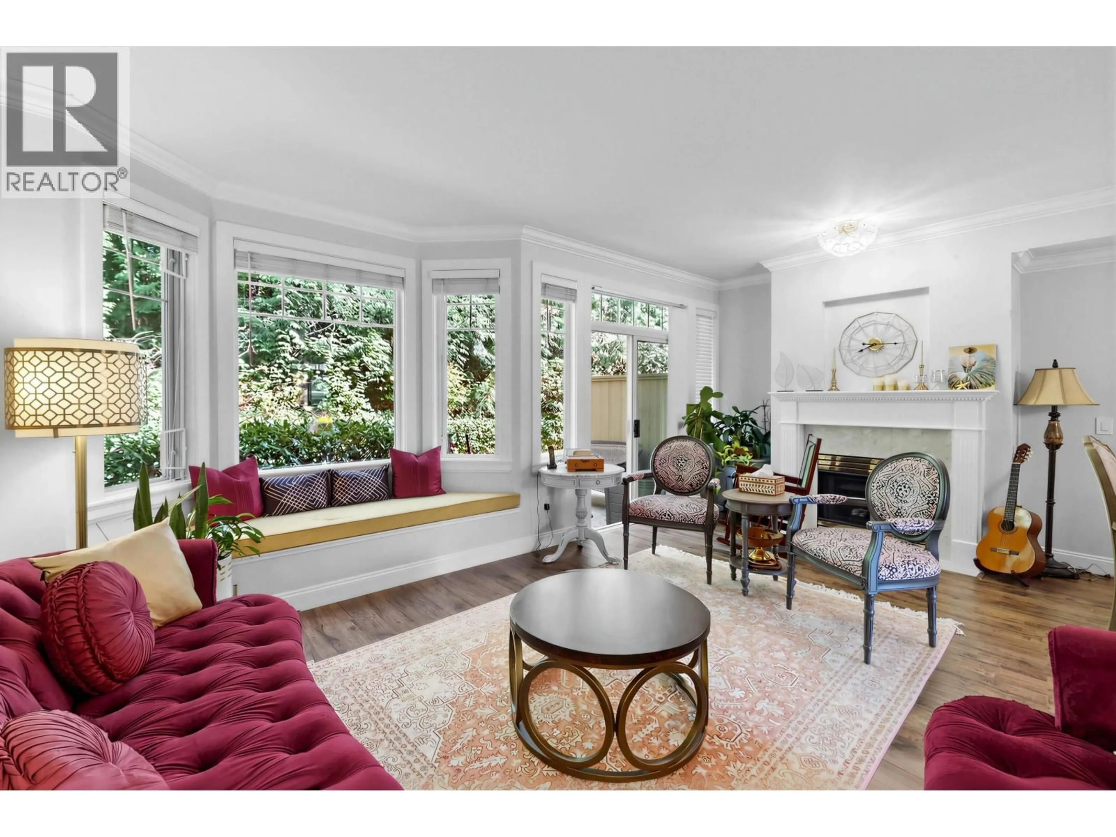 Living room with furniture, unknown for 18 - 7500 CUMBERLAND STREET, Burnaby British Columbia V3N4Z9