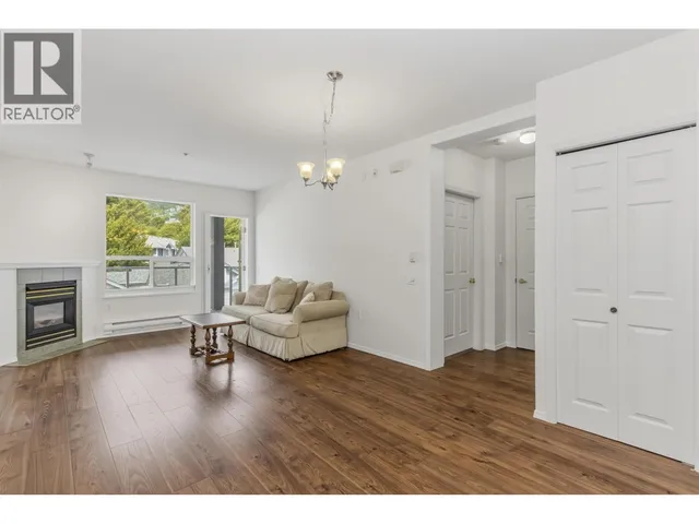 207 - 1203 PEMBERTON AVENUE, Squamish 3