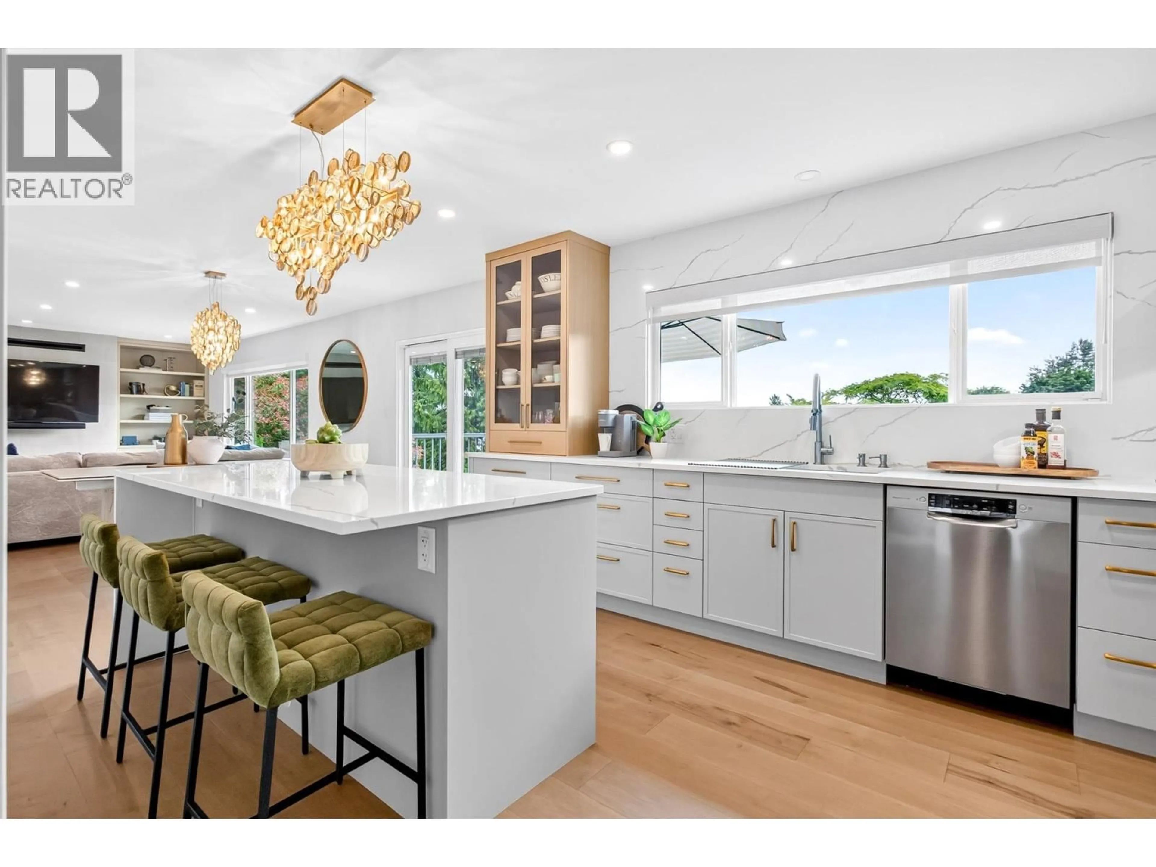 Open concept kitchen, unknown for 1110 BARBERRY PLACE, Port Moody British Columbia V3H3Y6
