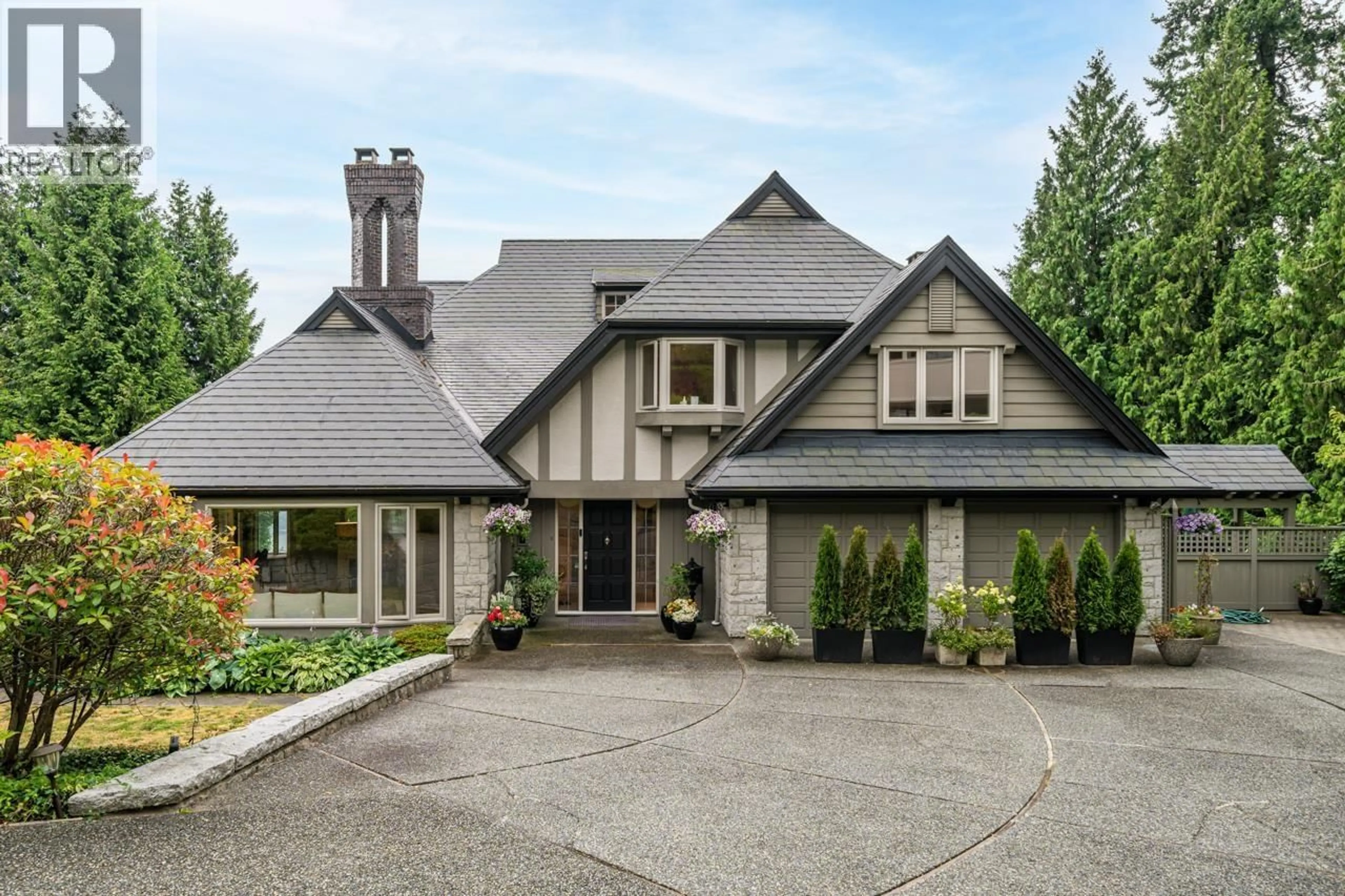Home with brick exterior material, street for 2478 WESTHILL COURT, West Vancouver British Columbia V7S3A5