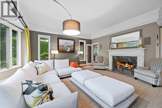 2478 WESTHILL COURT, West Vancouver 5