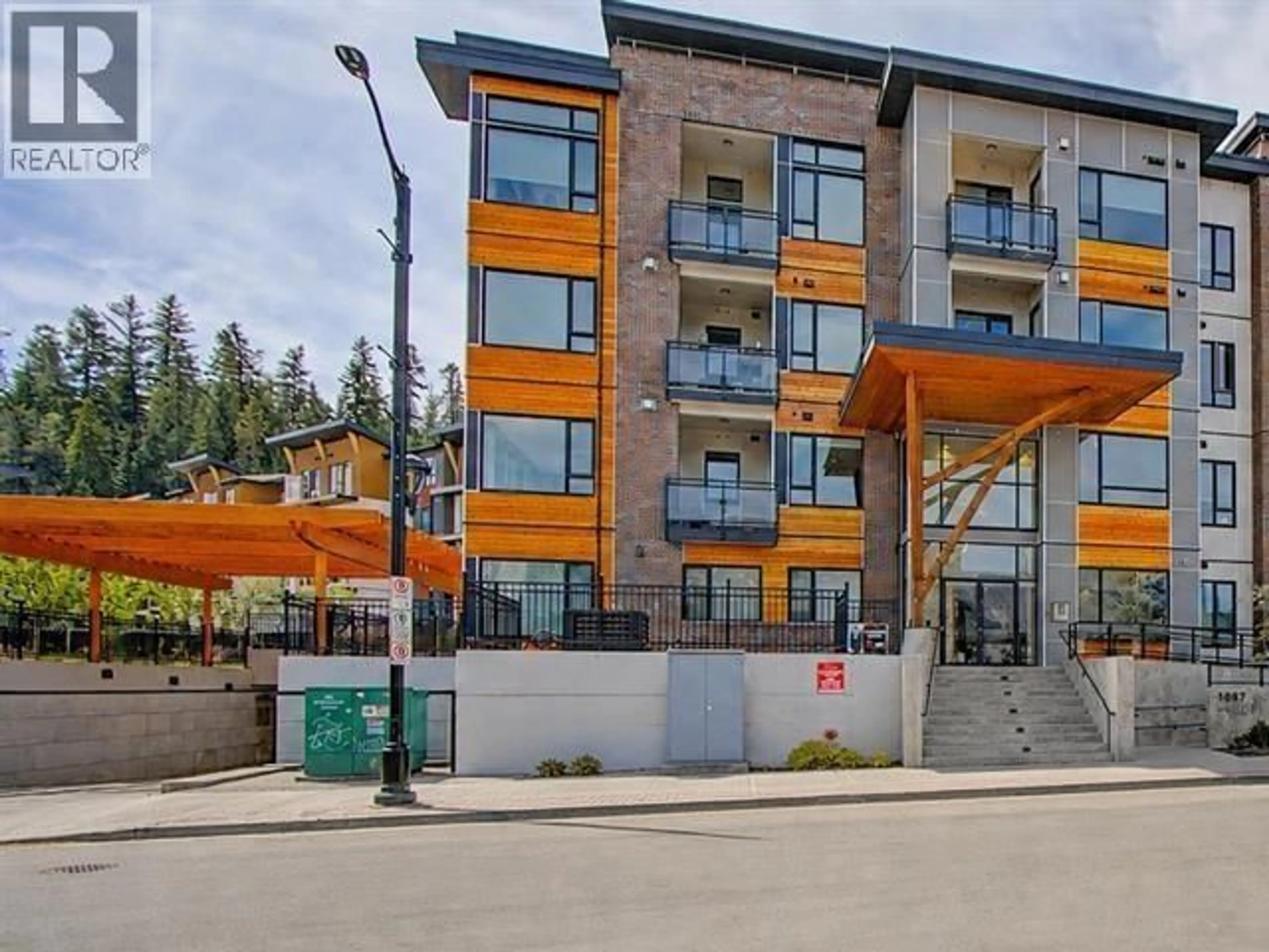 Patio, unknown for 400 - 1087 6TH AVENUE, Prince George British Columbia V2L0E5