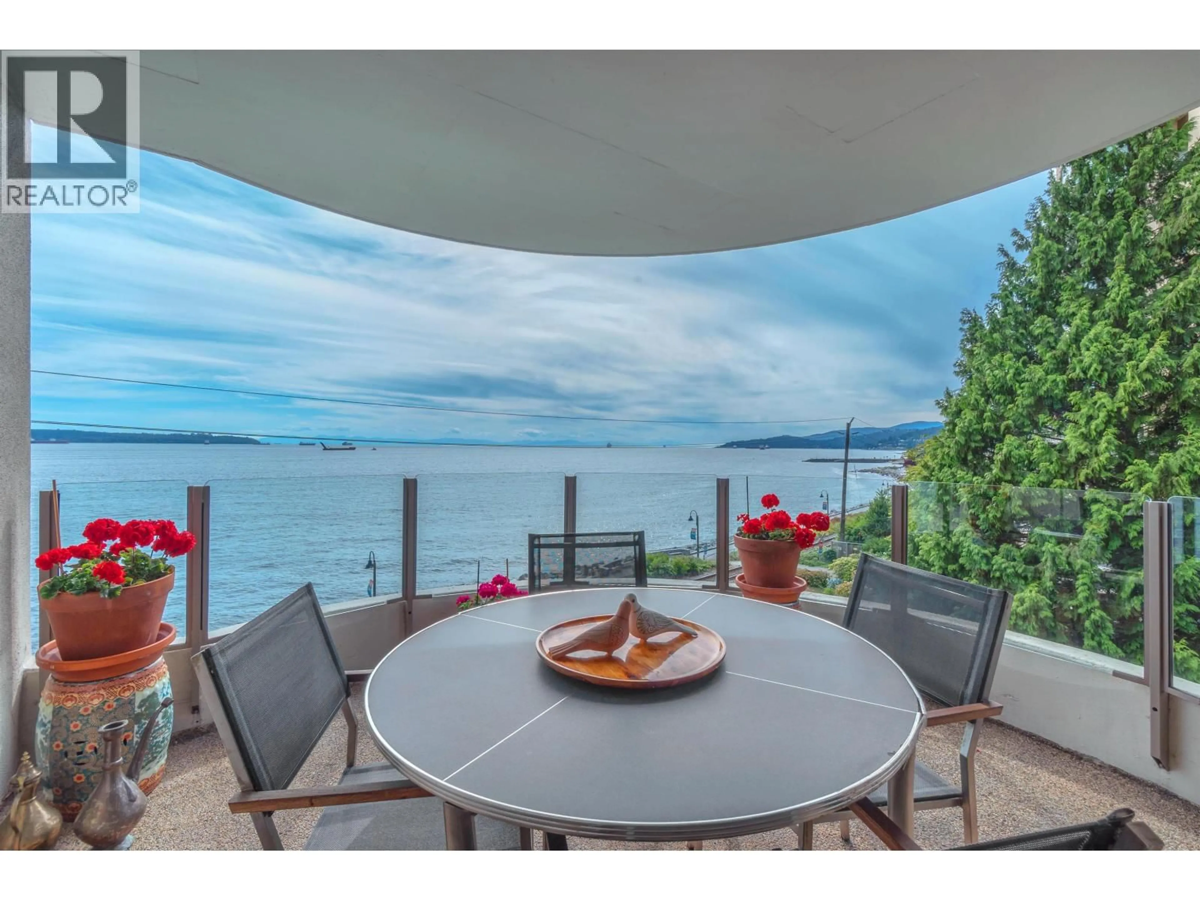 Patio, water/lake/river/ocean view for 103 - 2280 BELLEVUE AVENUE, West Vancouver British Columbia V7V1C6