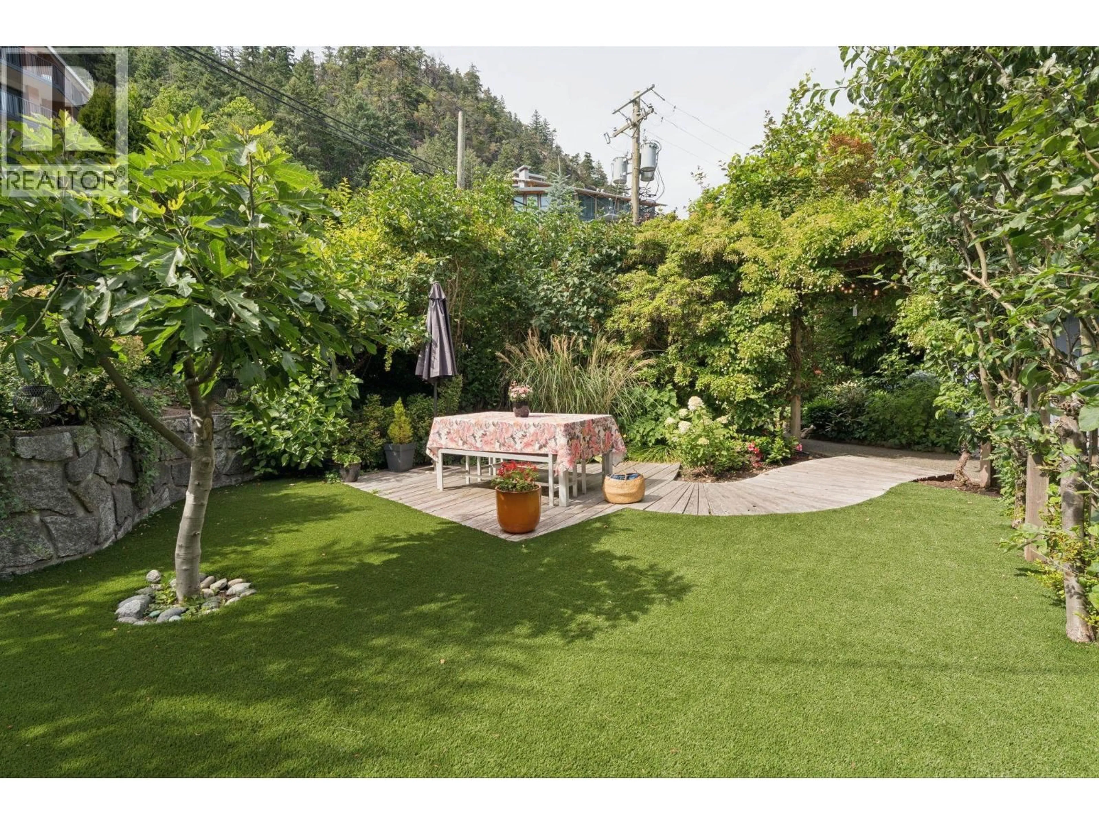 Patio, unknown for 6650 NELSON AVENUE, West Vancouver British Columbia V7W2B1