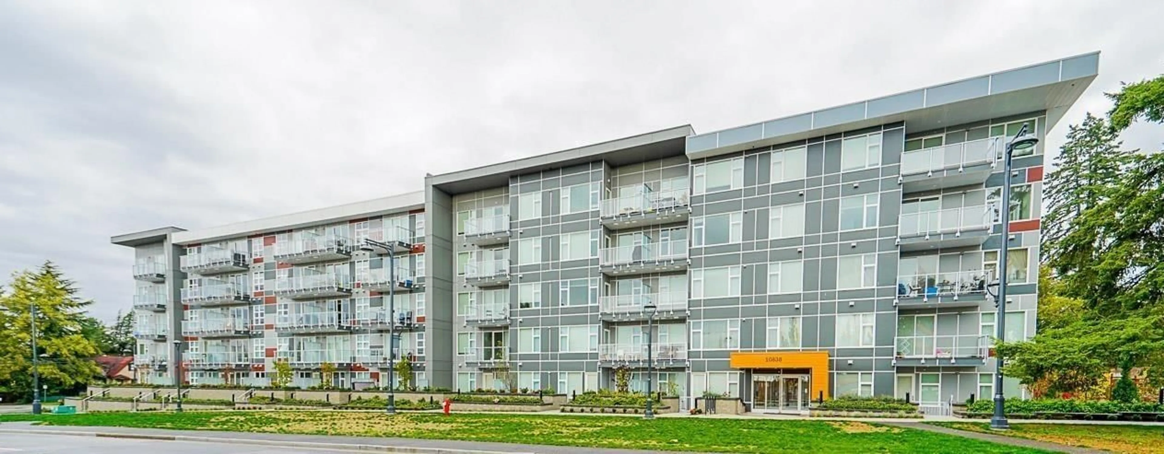 Unknown for 210 - 10838 WHALLEY BOULEVARD, Surrey British Columbia V3R0G8