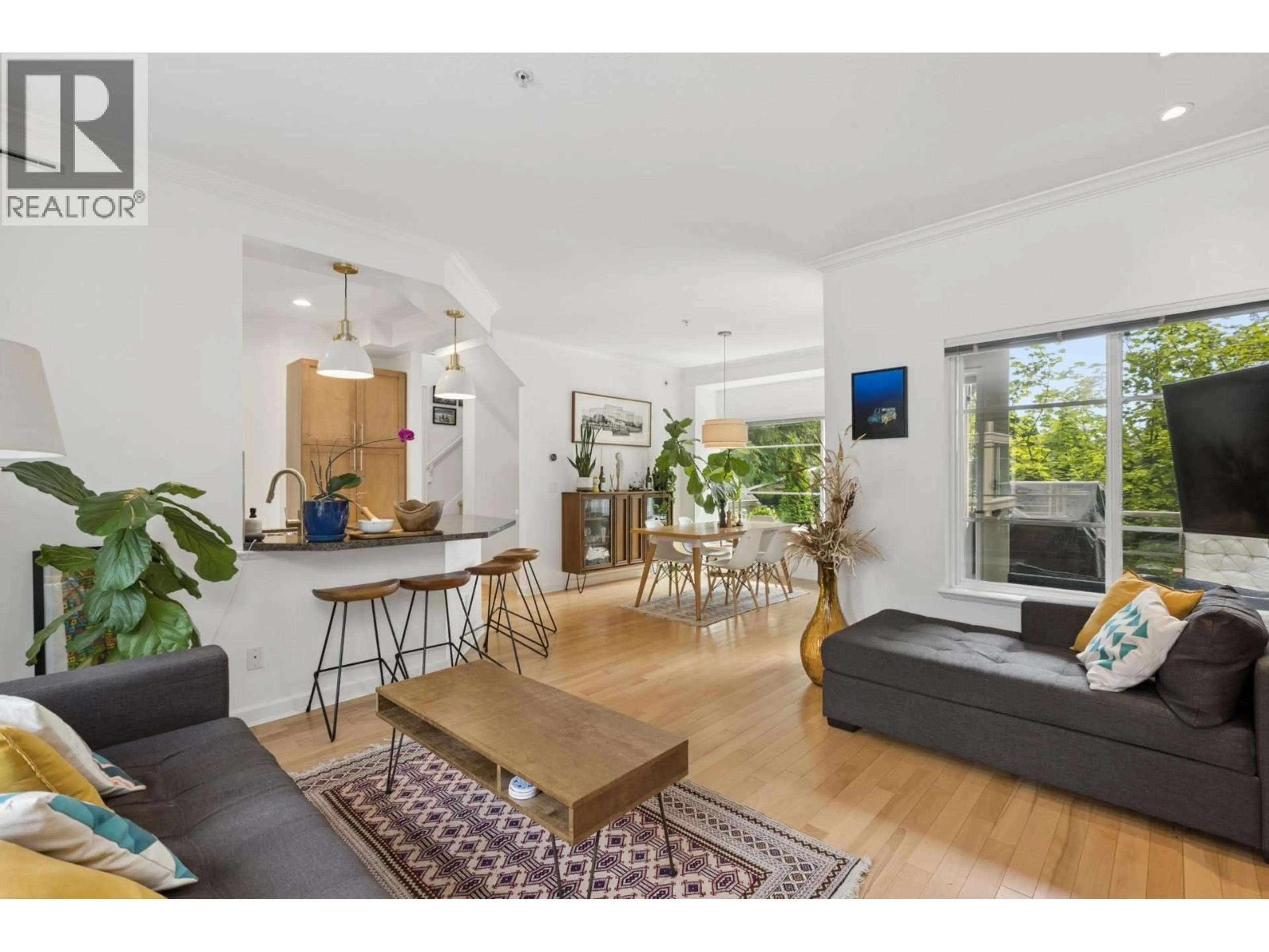 Living room with furniture, unknown for 9 - 3175 BAIRD ROAD, North Vancouver British Columbia V7K2G5