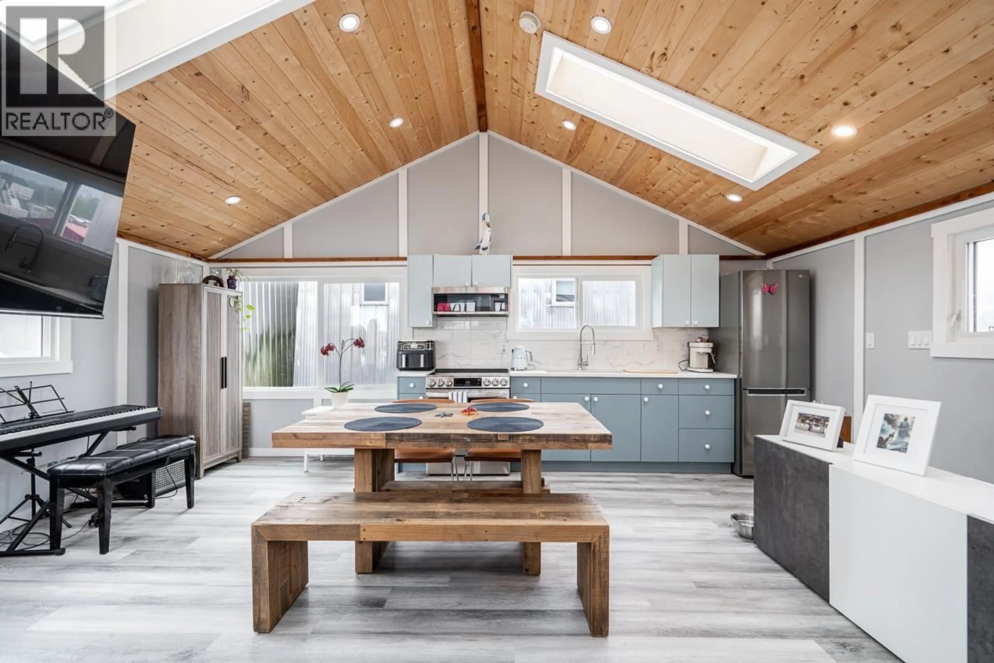 Open concept kitchen, unknown for A24 - 415 ESPLANADE, North Vancouver British Columbia V7M1A6