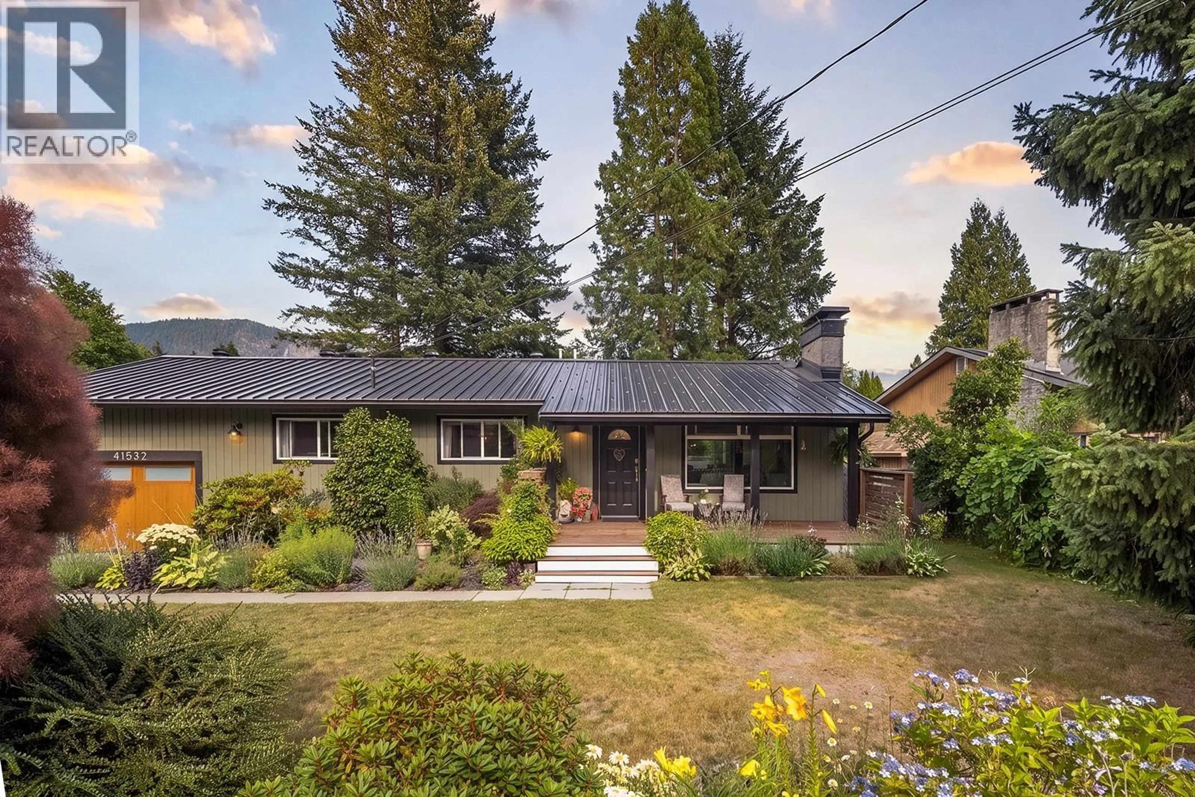 A pic from outside/outdoor area/front of a property/back of a property/a pic from drone, street for 41532 RAE ROAD, Squamish British Columbia V0N1H0