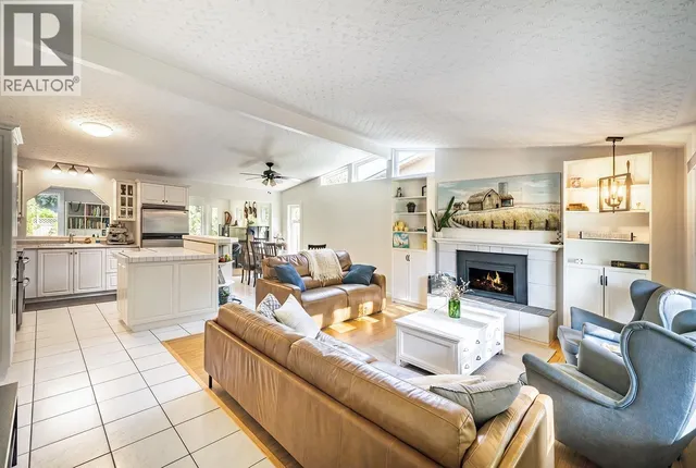 41532 RAE ROAD, Squamish 5