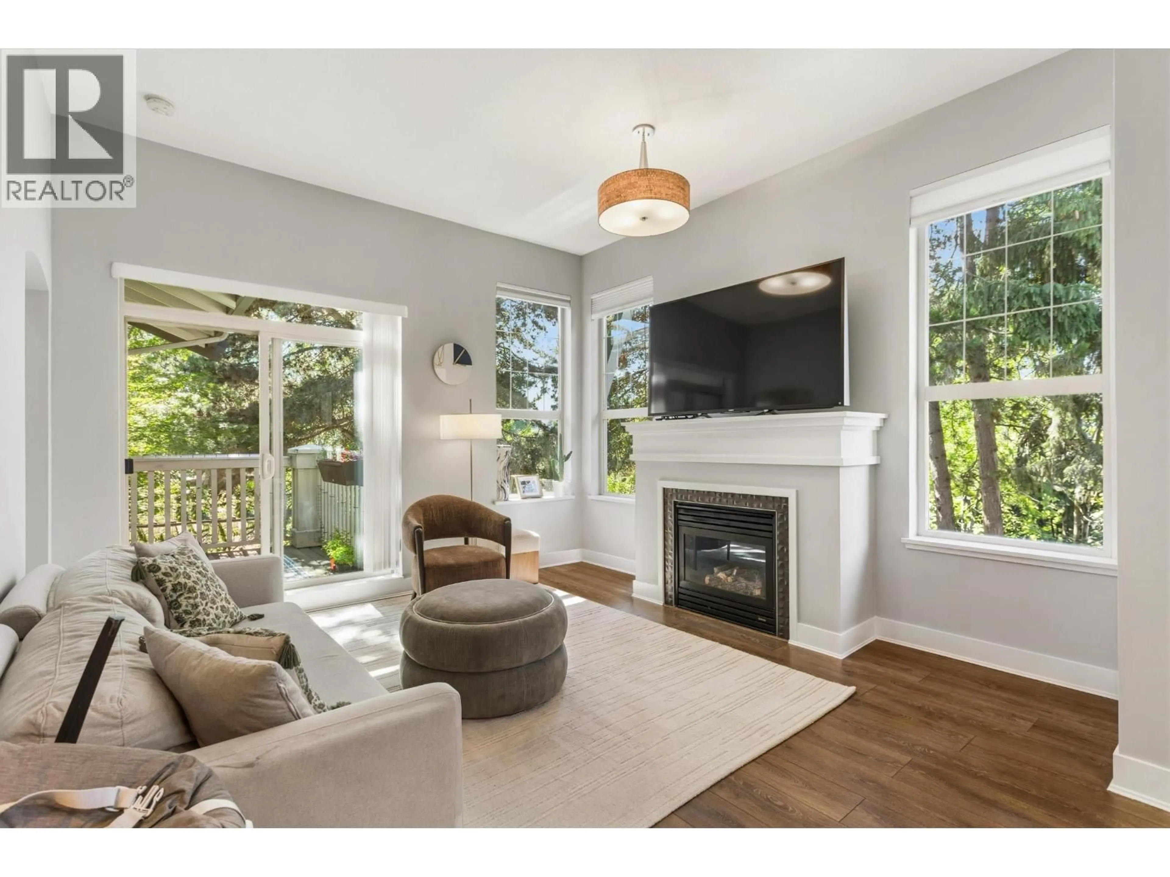 Living room with furniture, unknown for 2408 - 4625 VALLEY DRIVE, Vancouver British Columbia V6J5L7