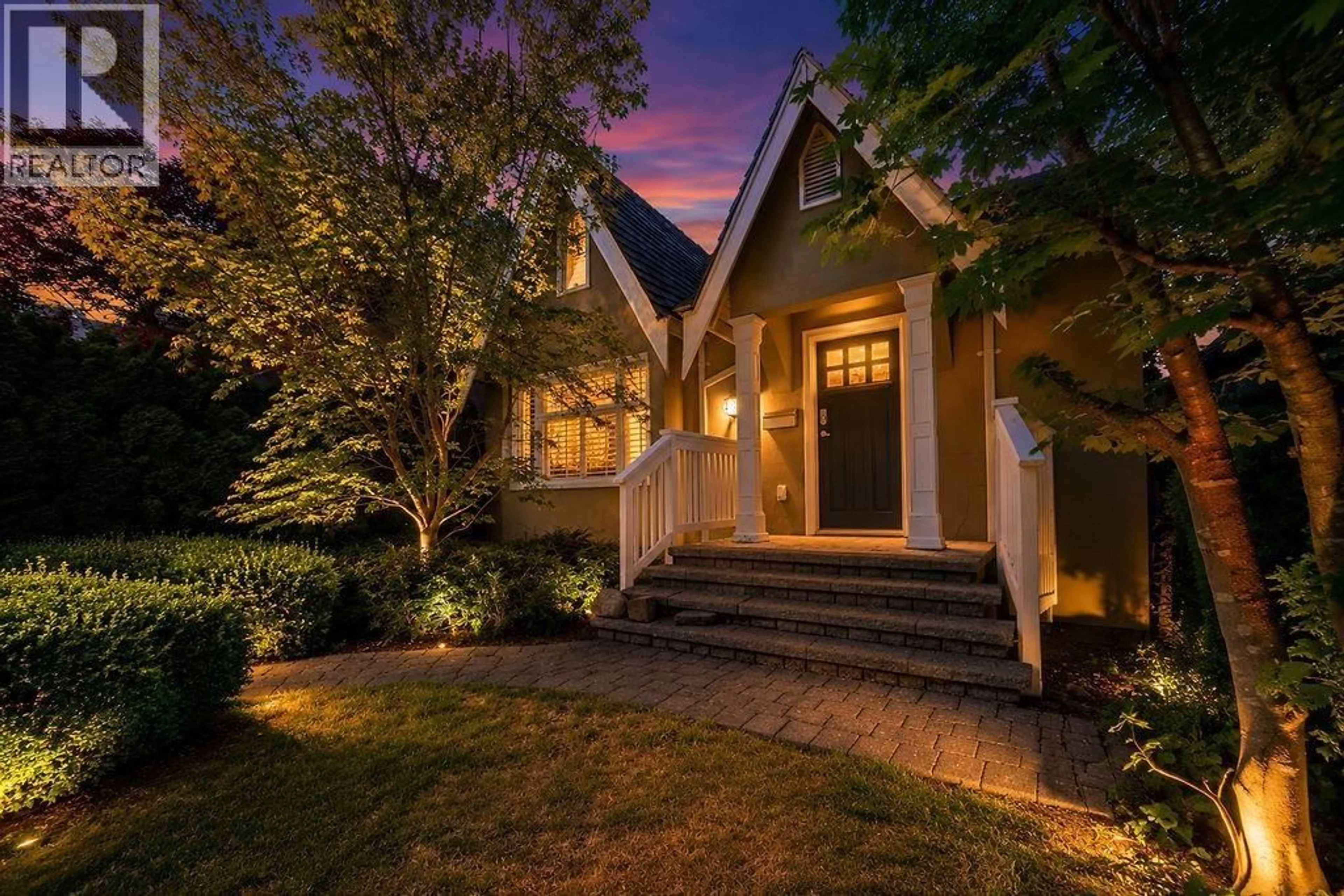 Unknown for 4549 12TH AVENUE, Vancouver British Columbia V6R2R4