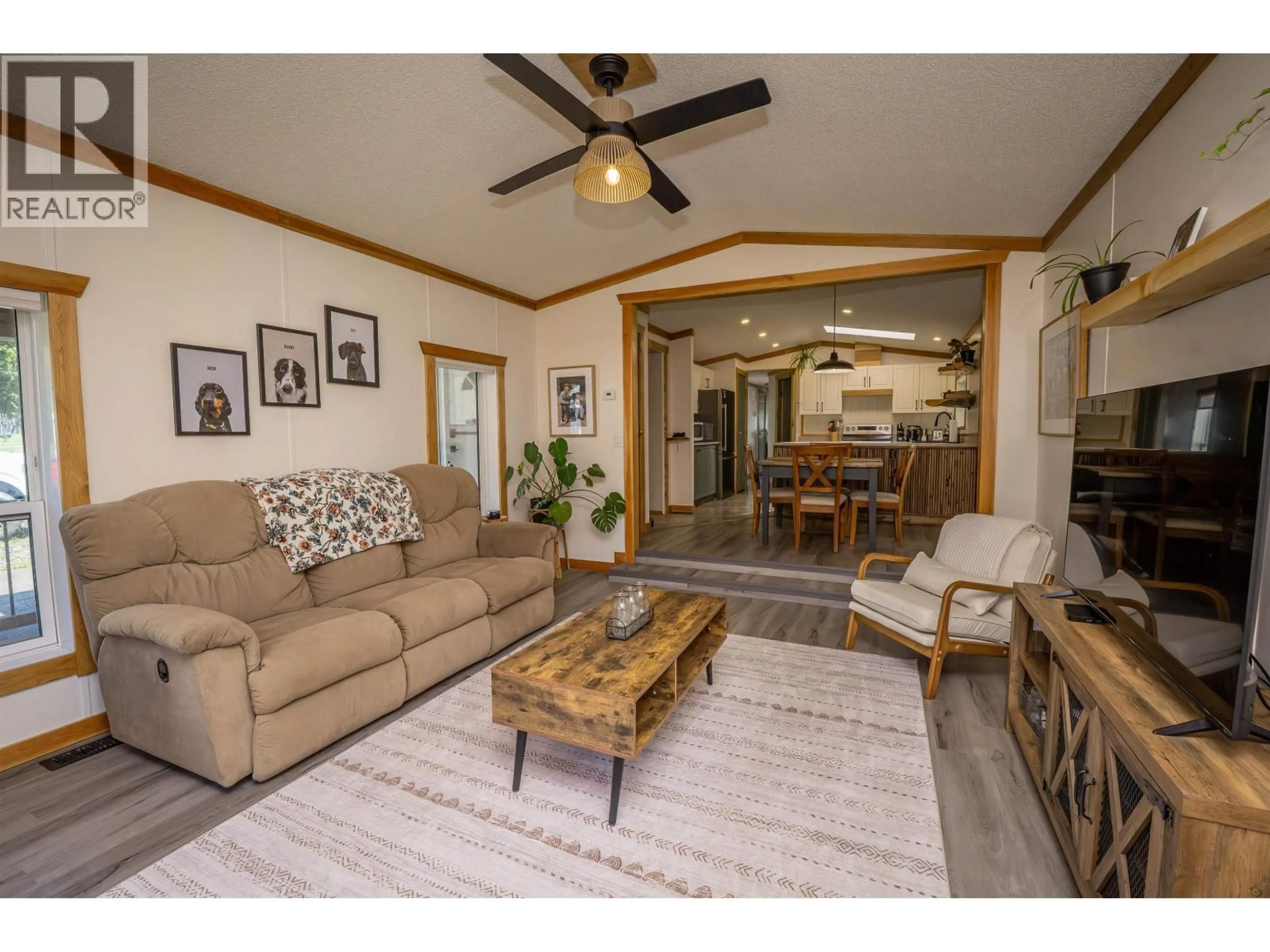 Living room with furniture, unknown for 3235 PINE VALLEY ROAD, Williams Lake British Columbia V2G5C4