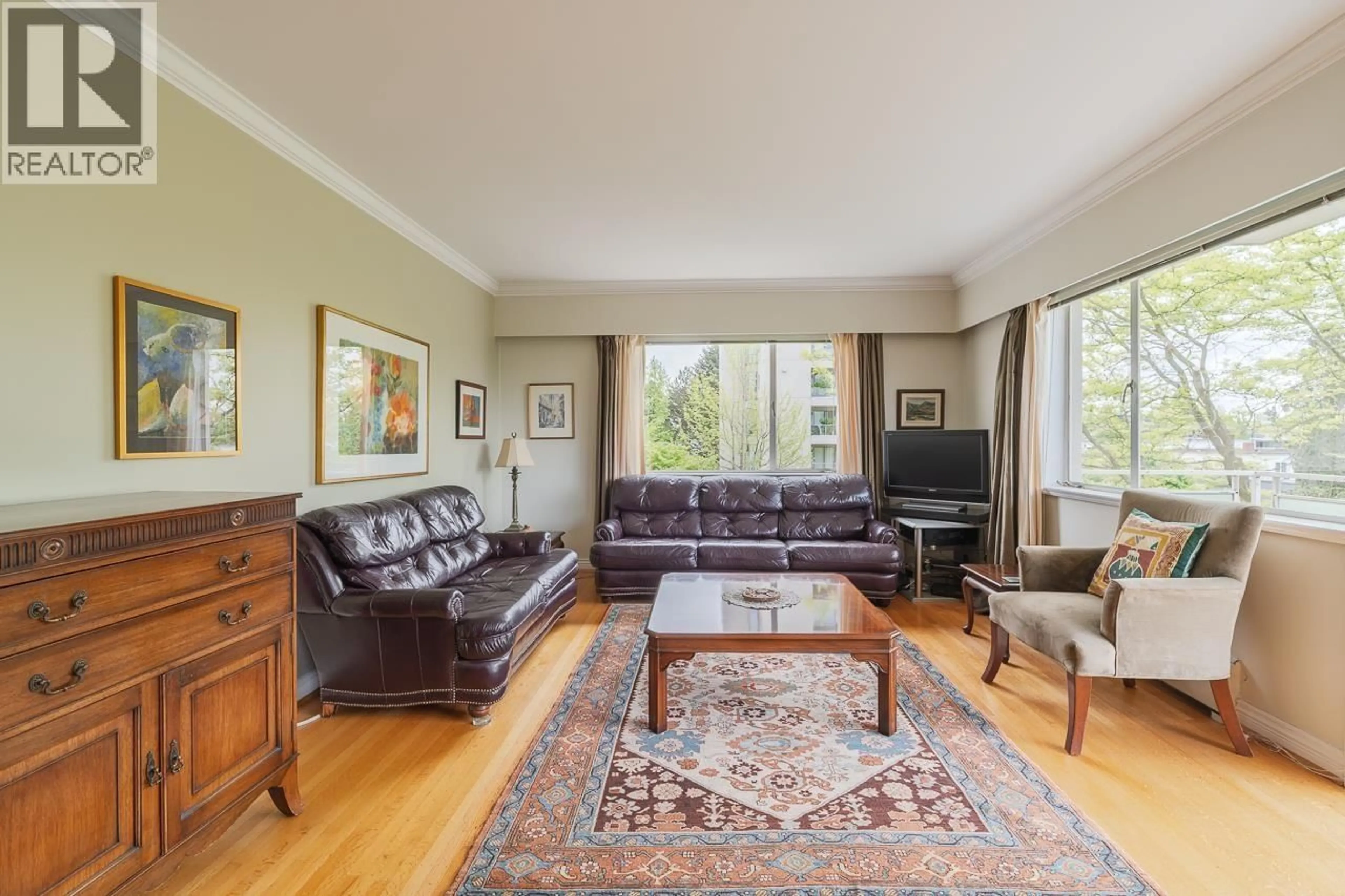 Living room with furniture, unknown for 502 - 2409 43RD AVENUE, Vancouver British Columbia V6M2E6