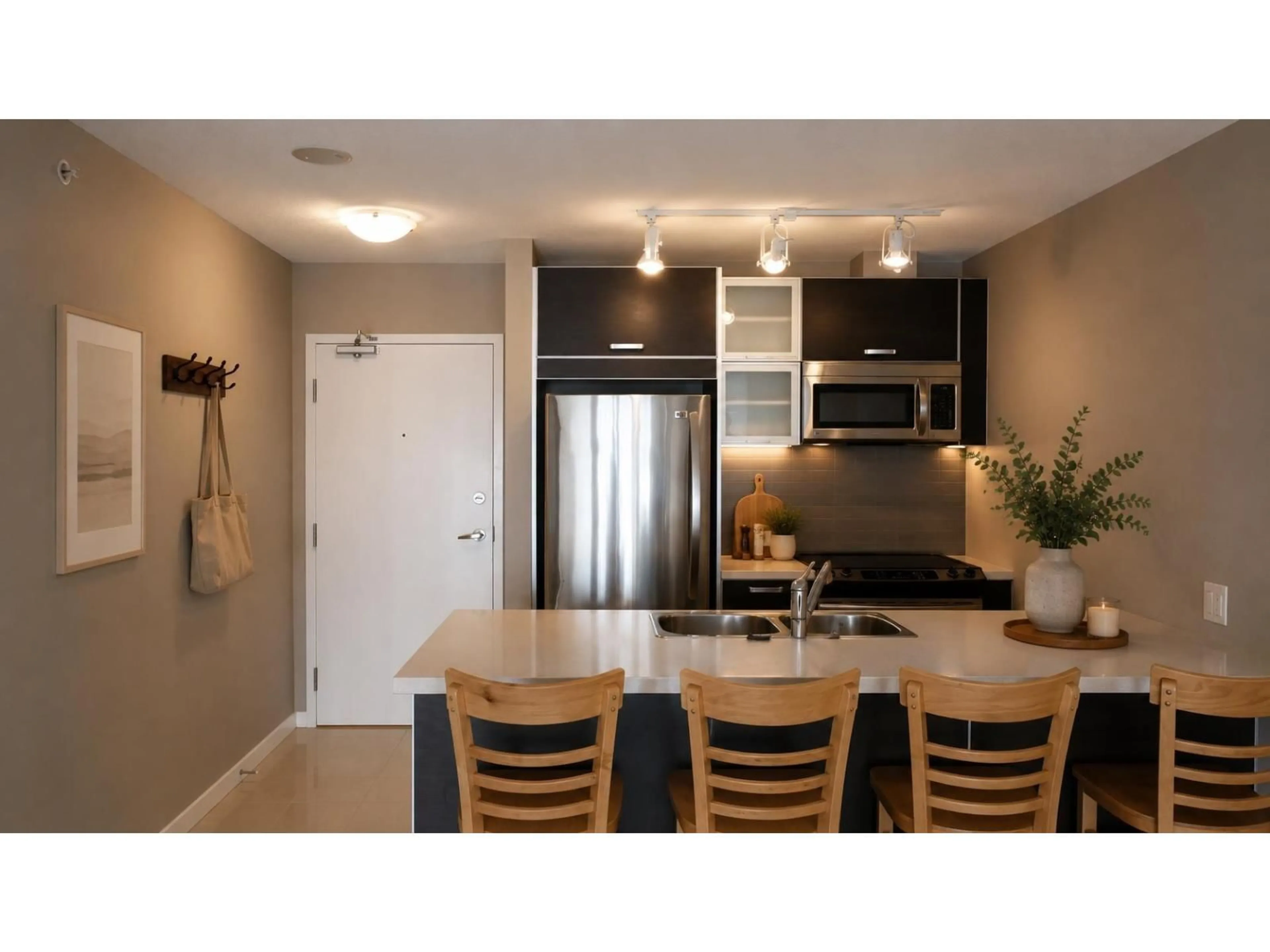 Open concept kitchen, unknown for 1002 - 9981 WHALLEY BOULEVARD, Surrey British Columbia V3T0G6