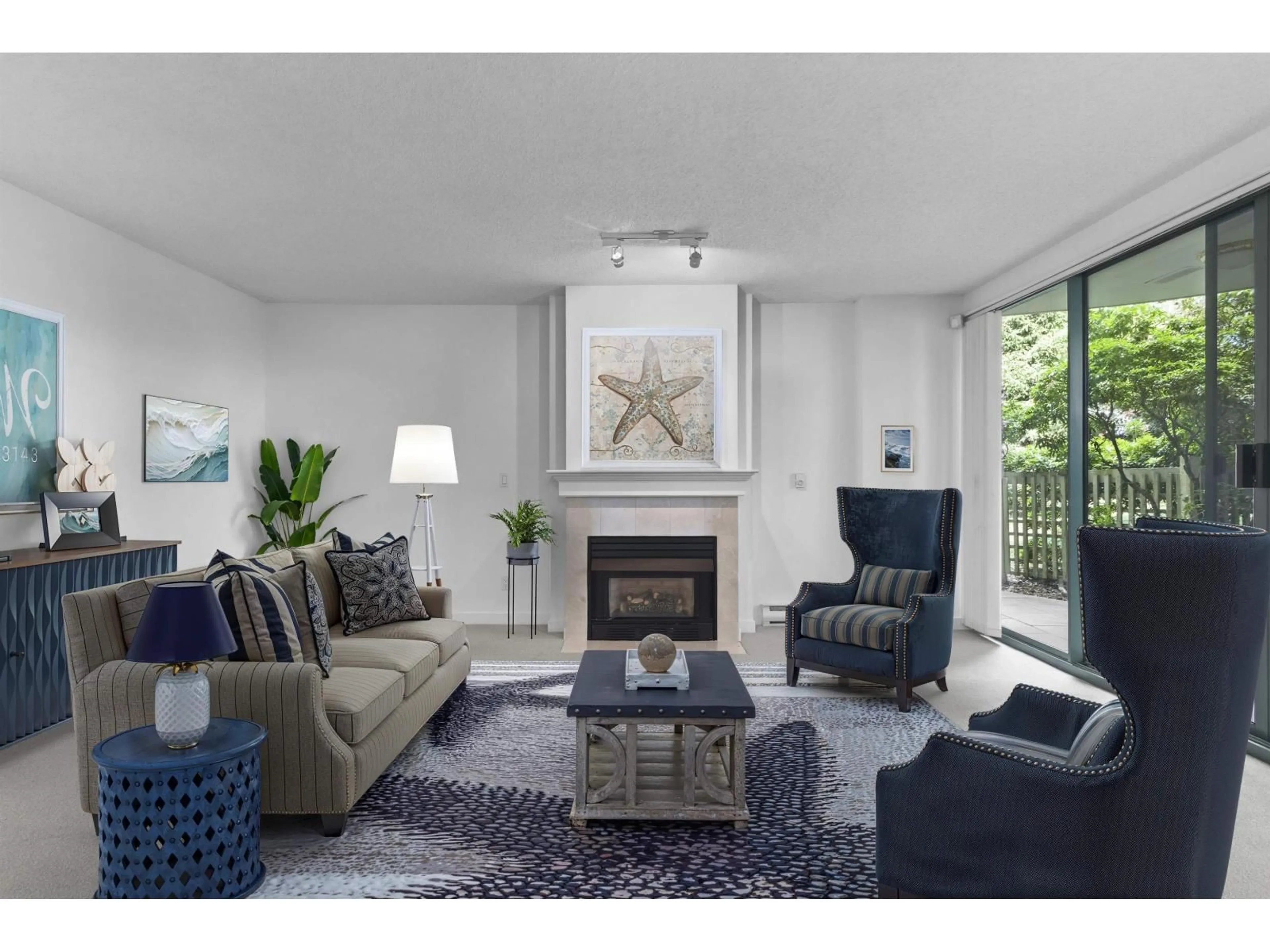 Living room with furniture, unknown for 112 - 1785 MARTIN DRIVE, Surrey British Columbia V4A9T5