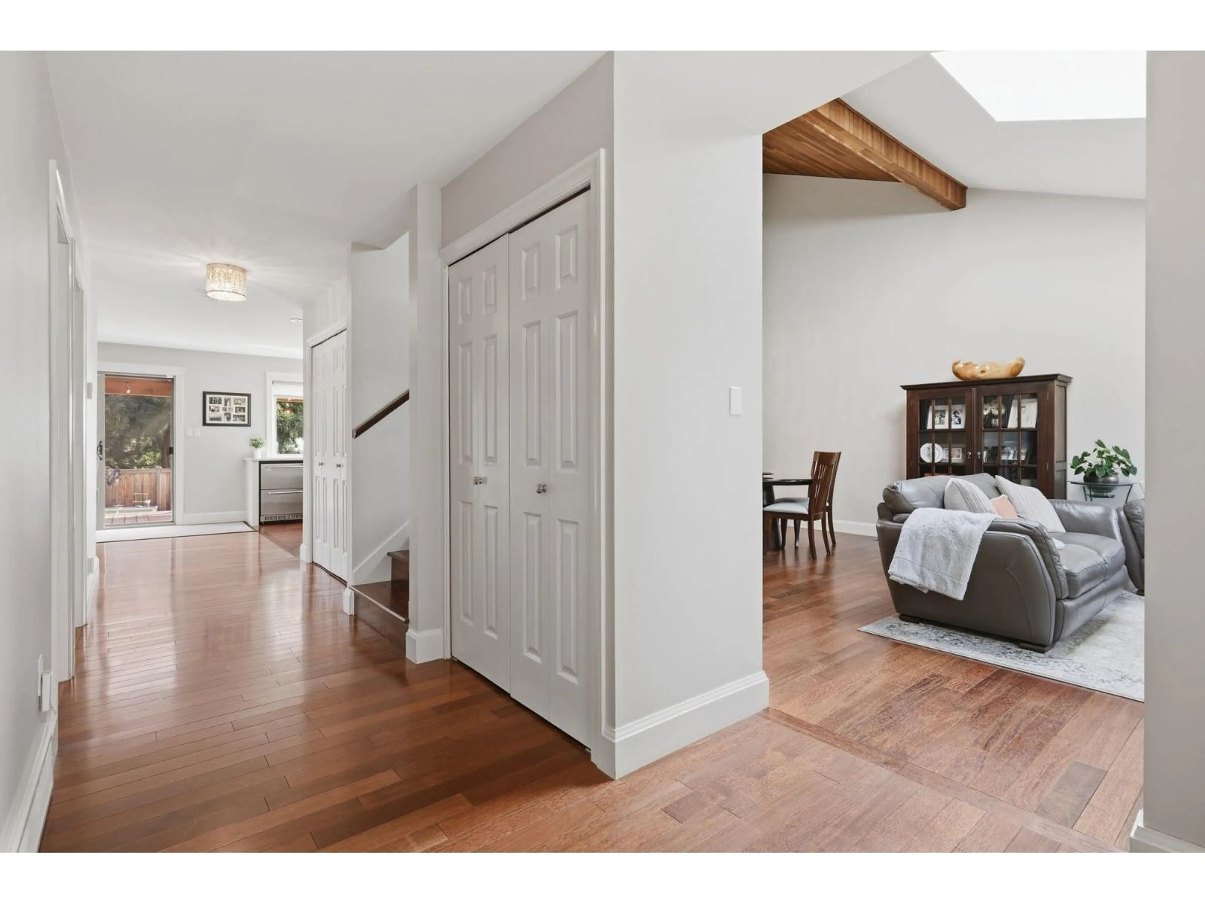 Indoor entryway for 11040 WARWICK ROAD, Delta British Columbia V4C7S4