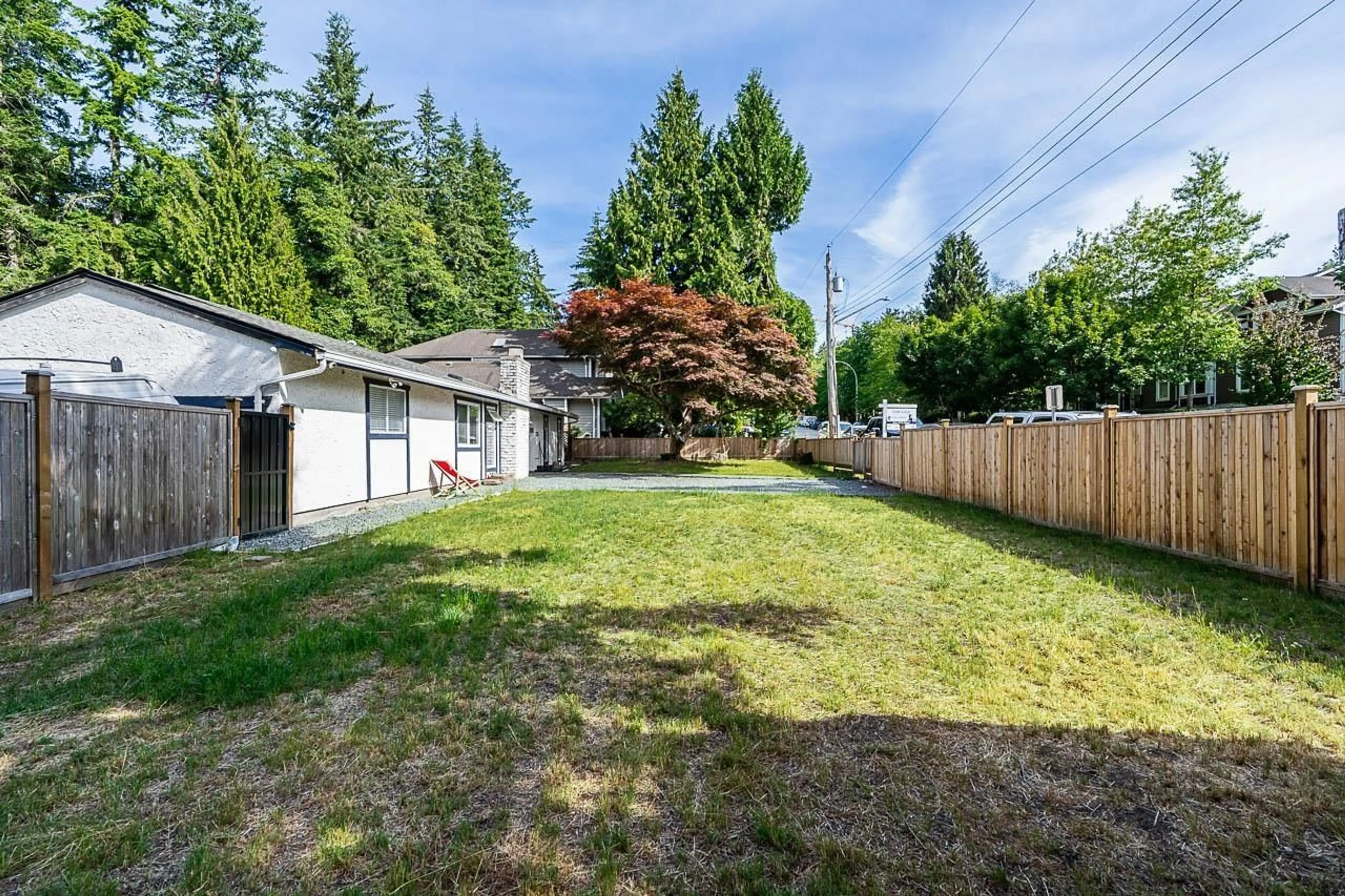 A pic from outside/outdoor area/front of a property/back of a property/a pic from drone, forest/trees view for 2714 PARKWAY DRIVE, Surrey British Columbia V4P1E8