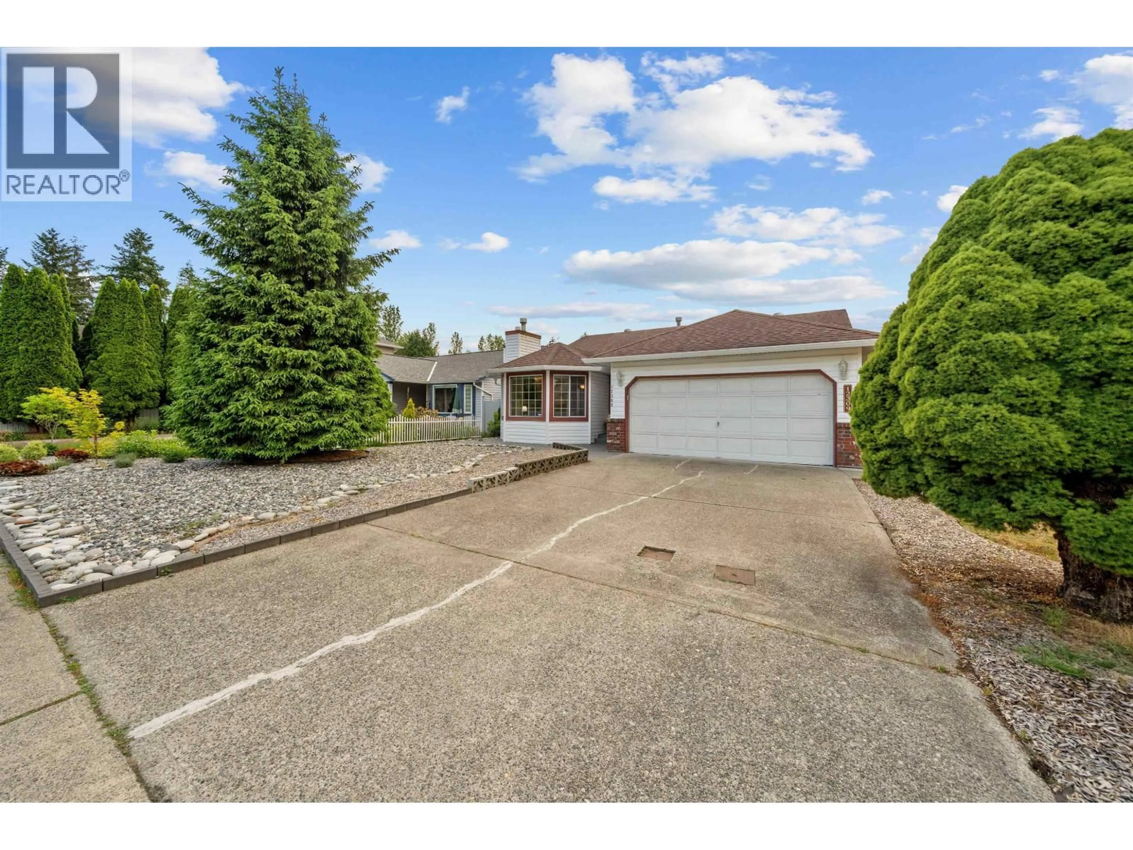 A pic from outside/outdoor area/front of a property/back of a property/a pic from drone, street for 12309 193 STREET, Pitt Meadows British Columbia V3Y2K2
