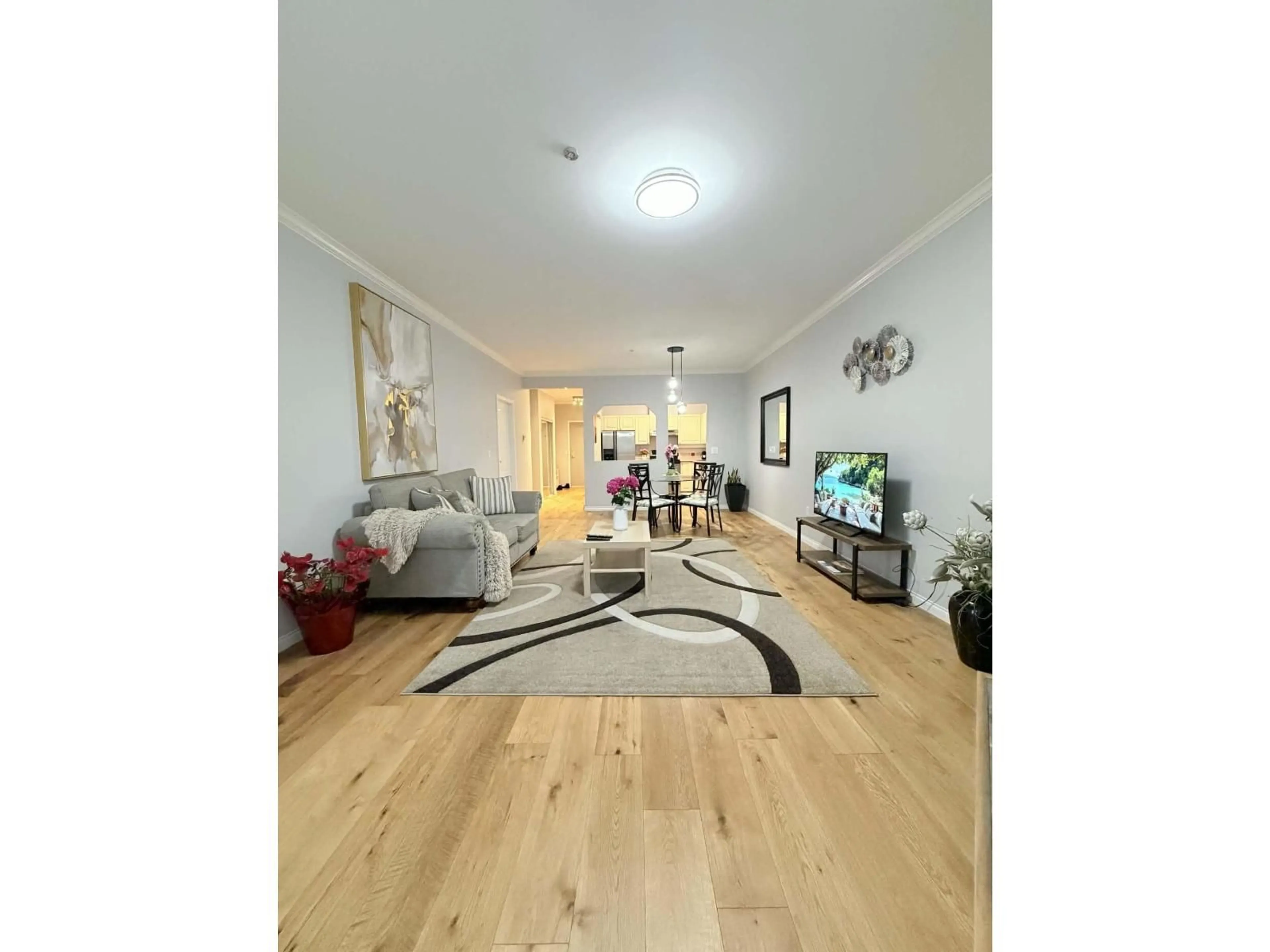 A pic of a room for 304 - 5646 200 STREET, Langley British Columbia V3A1M8