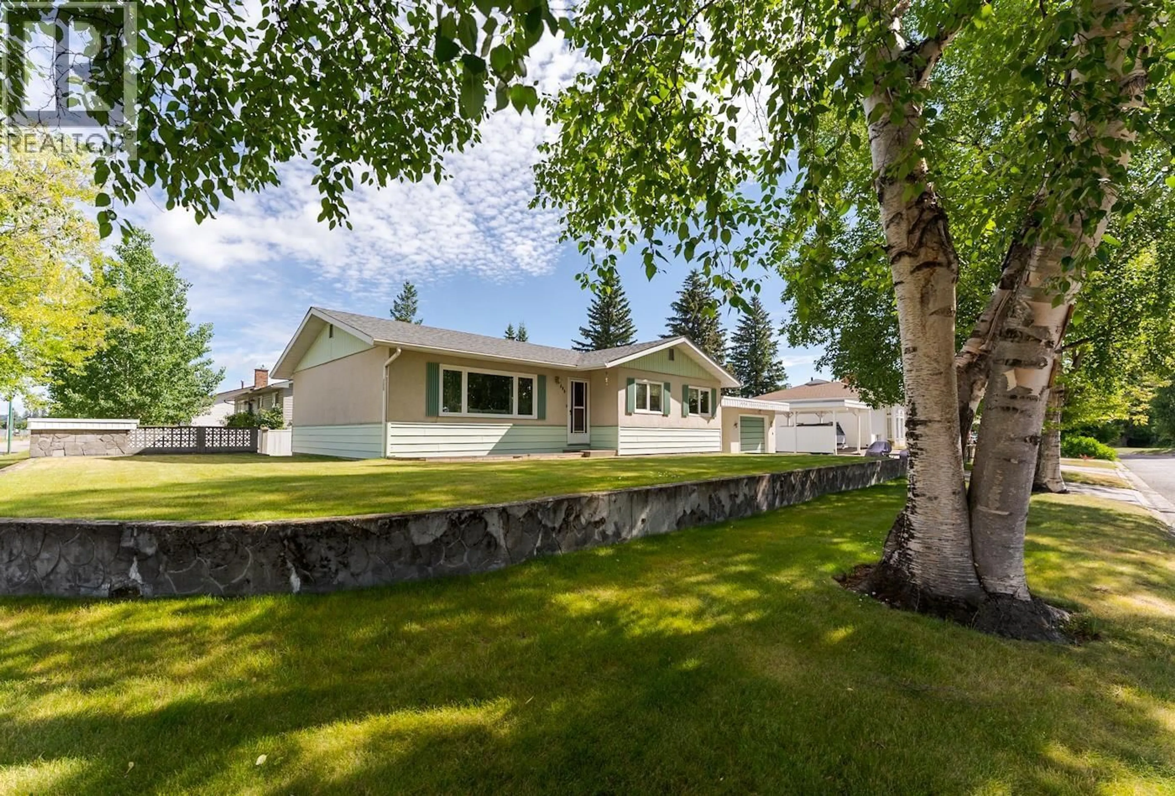 A pic from outside/outdoor area/front of a property/back of a property/a pic from drone, unknown for 598 LANDSDOWNE ROAD, Prince George British Columbia V2N1Y5