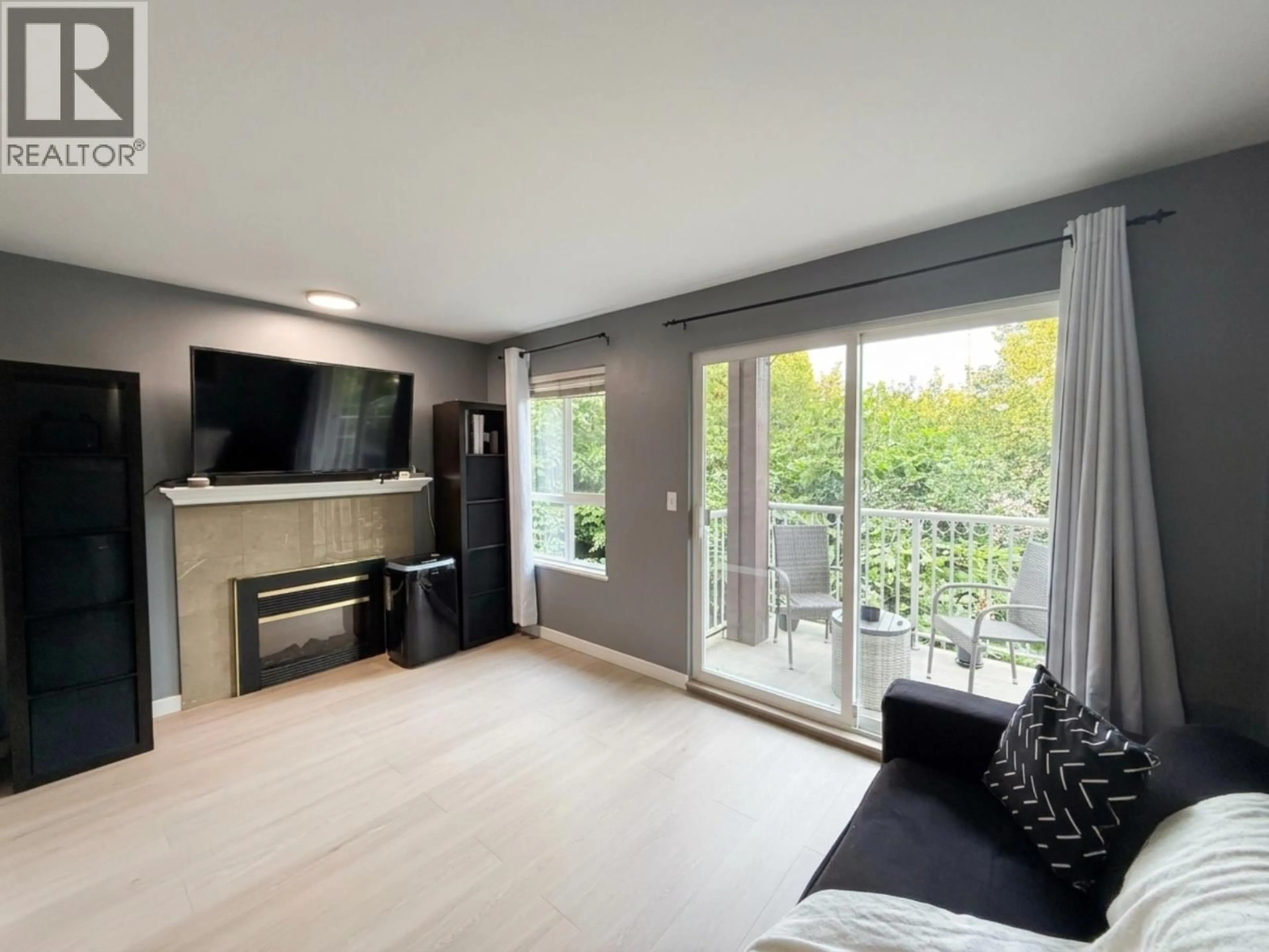A pic of a room for 208 - 5355 BOUNDARY ROAD, Vancouver British Columbia V5R6G2