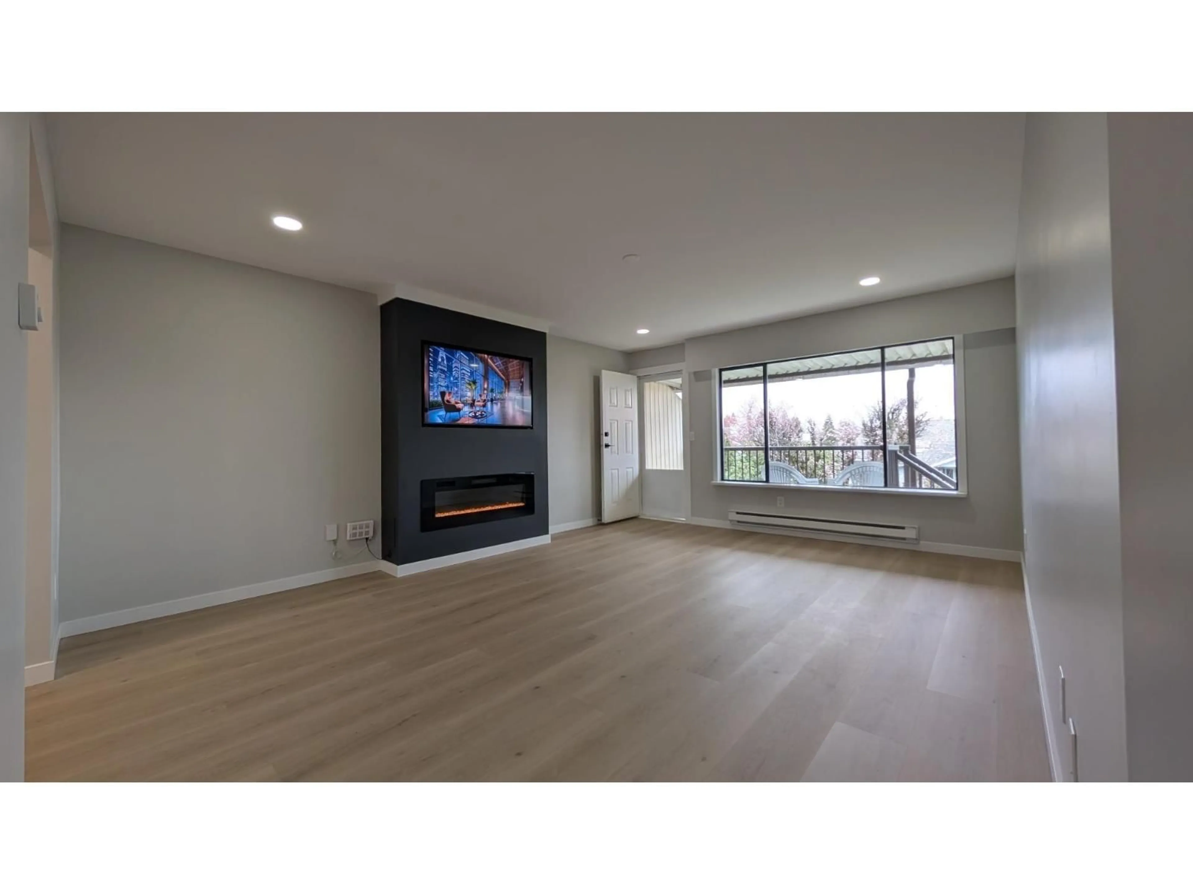 A pic of a room for 40 - 32959 GEORGE FERGUSON WAY, Abbotsford British Columbia V2S7W9